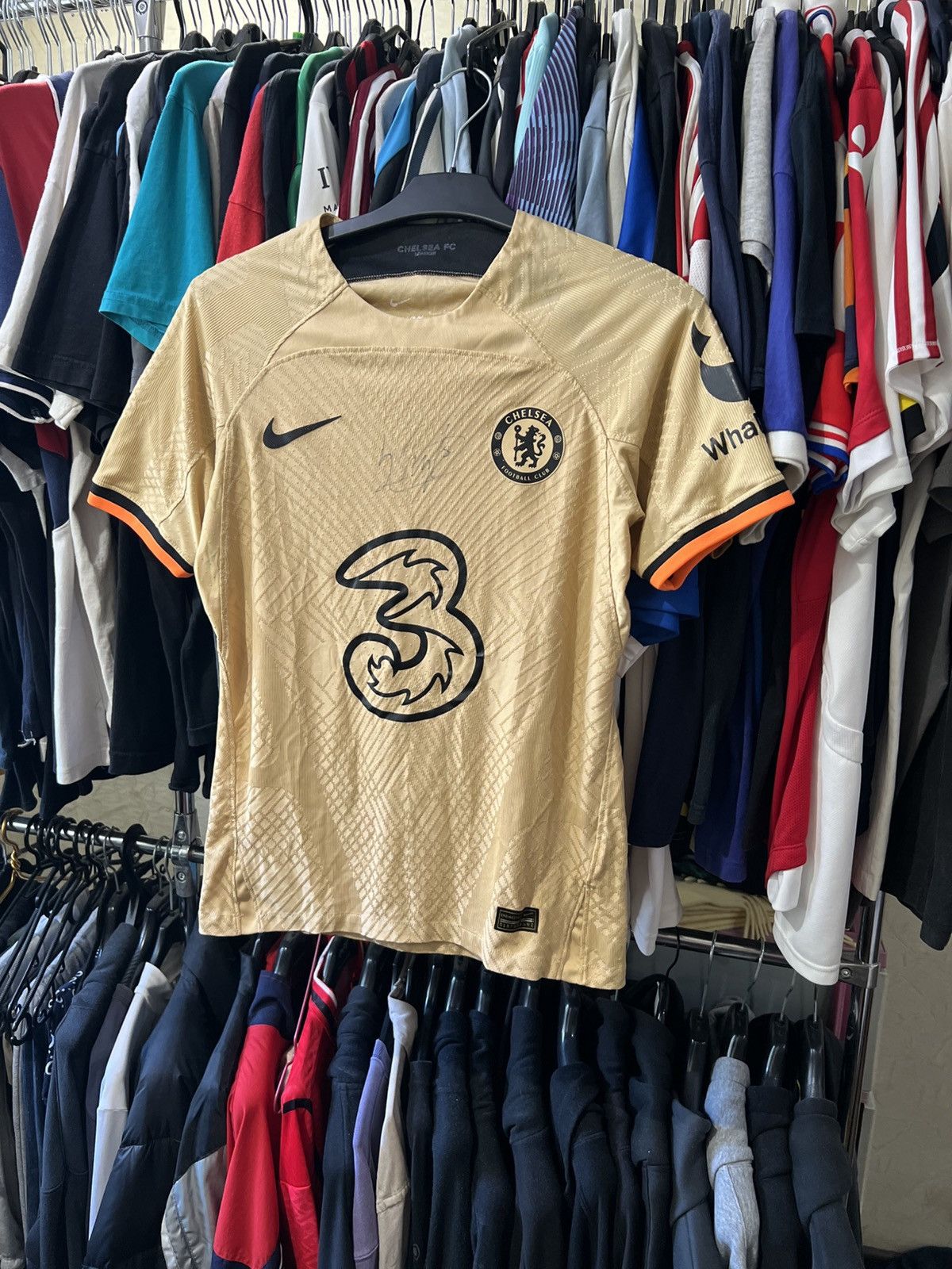Nike 2022/2023 NIKE CHELSEA #5 SOPHIE INGLE SIGNED MATCH WORN TEE Size US S / EU 44-46 / 1 - 1 Thumbnail
