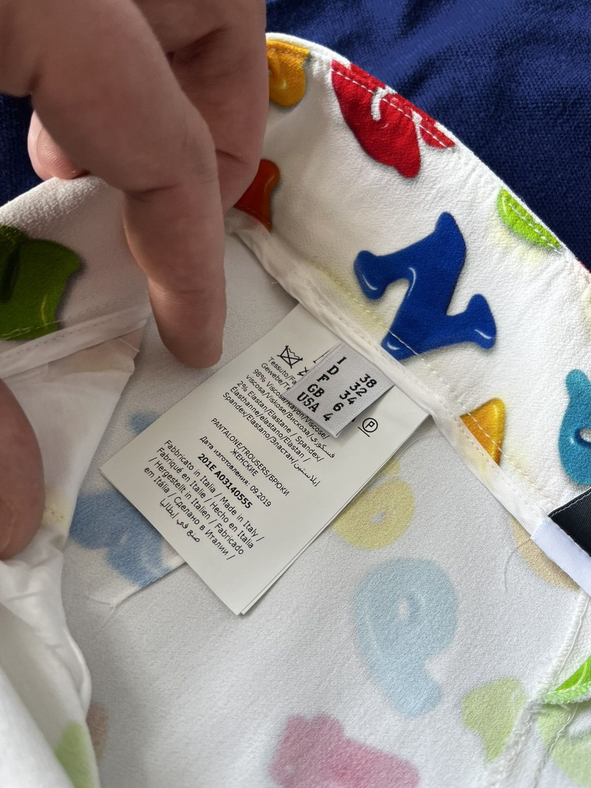 Moschino Moschino shorts Size 27" / US 4 / IT 40 - 16 Thumbnail