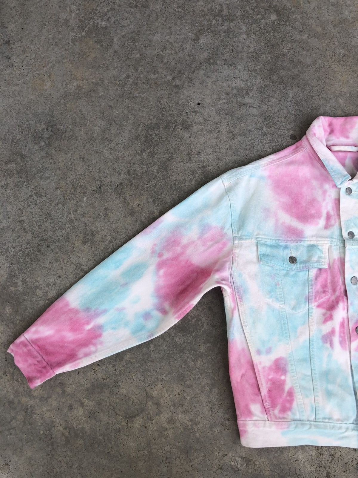 Levi's Levi’s Rainbow Embroidered Denim Jacket Size US M / EU 48-50 / 2 - 4 Thumbnail