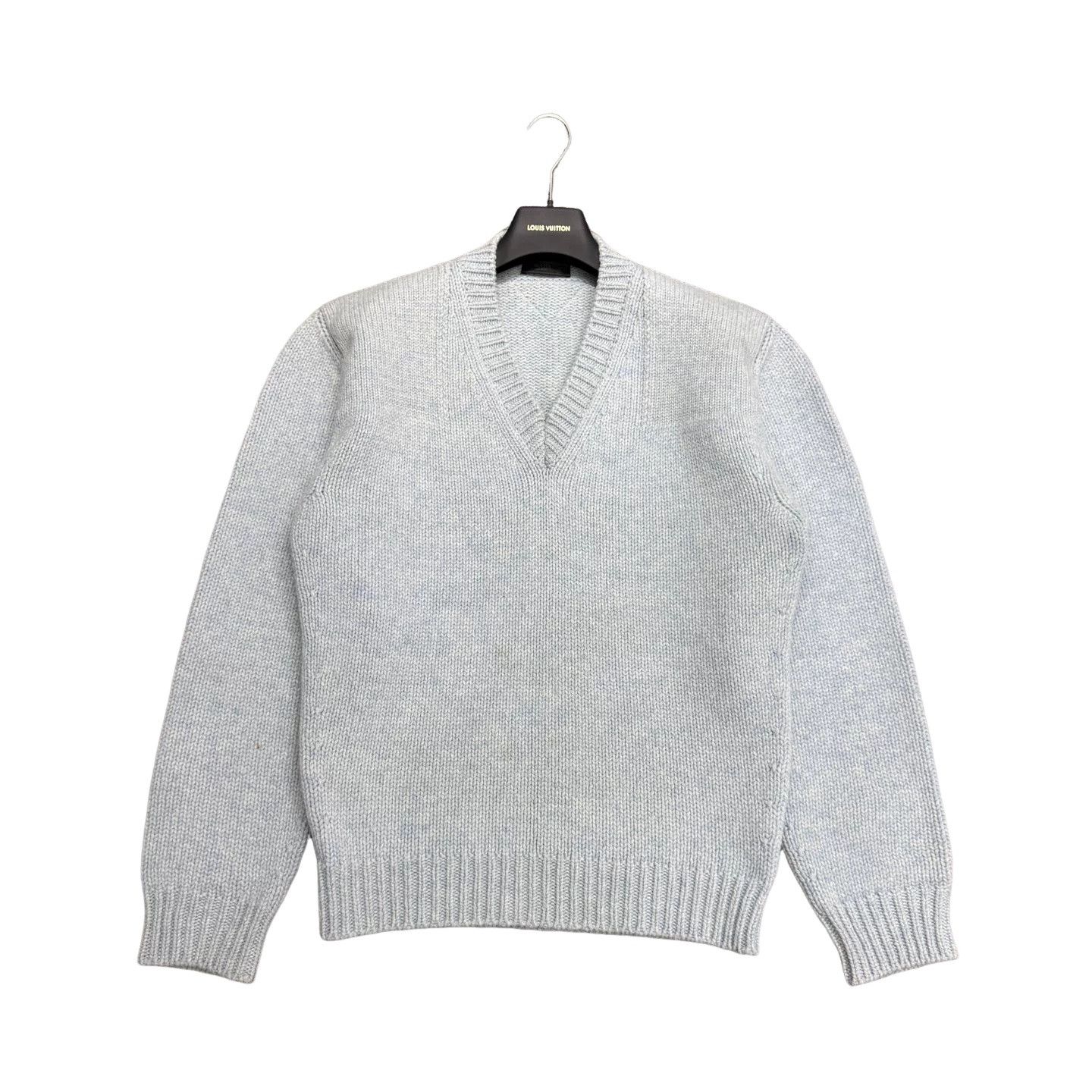Prada Prada Virgin Wool V-Neck Sweater Size S Size US S / EU 44-46 / 1 - 1 Thumbnail