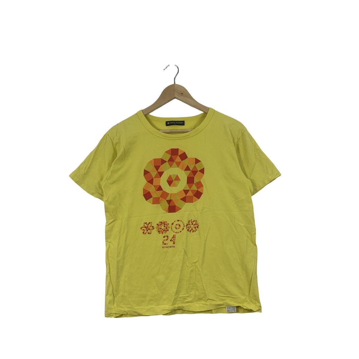 Other 24 HOUR TELEVISION 40th Anniversary Artist Tee Shirt Top Size M / US 6-8 / IT 42-44 - 1 Thumbnail