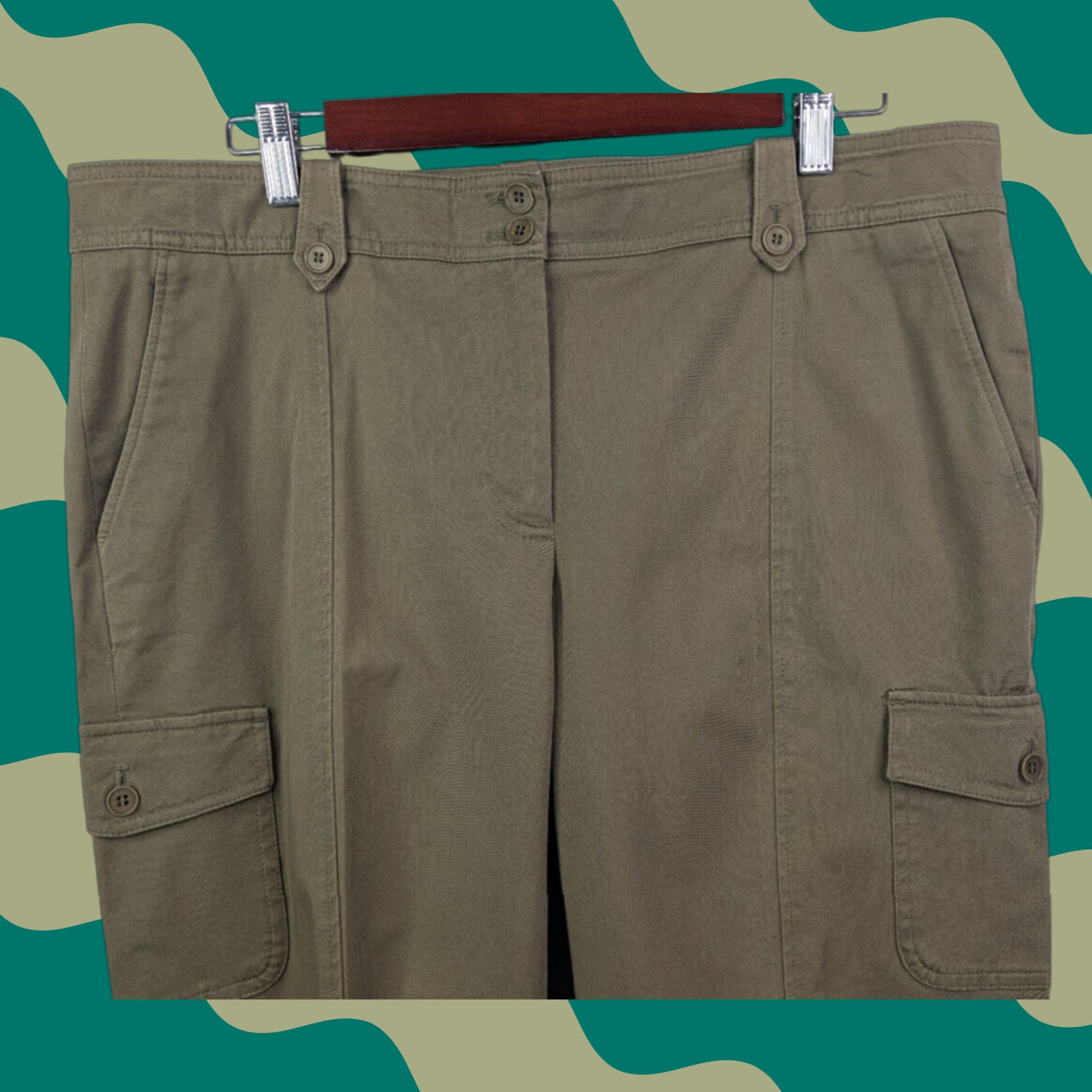Talbots Talbots Womens Pants Olive Size 14 Capri Cargo Cotton Blend Signature Front Flat Front Button Zip Green 14 Womens Pants Capri Jeans Capris Capris? Size 36" / US 14 / IT 50 - 1 Thumbnail