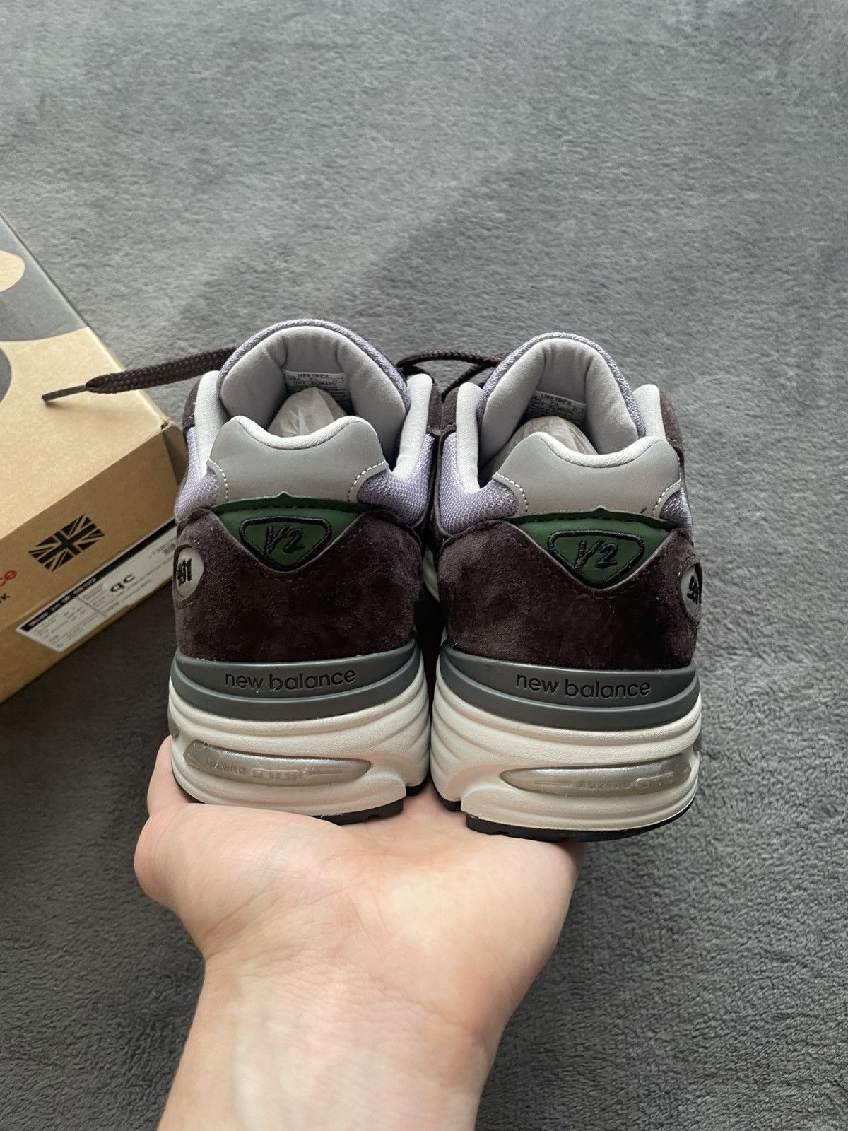 New Balance New Balance 991v2 MiUK brown purple 7.5 Size US 7.5 / IT 37.5 - 5 Thumbnail