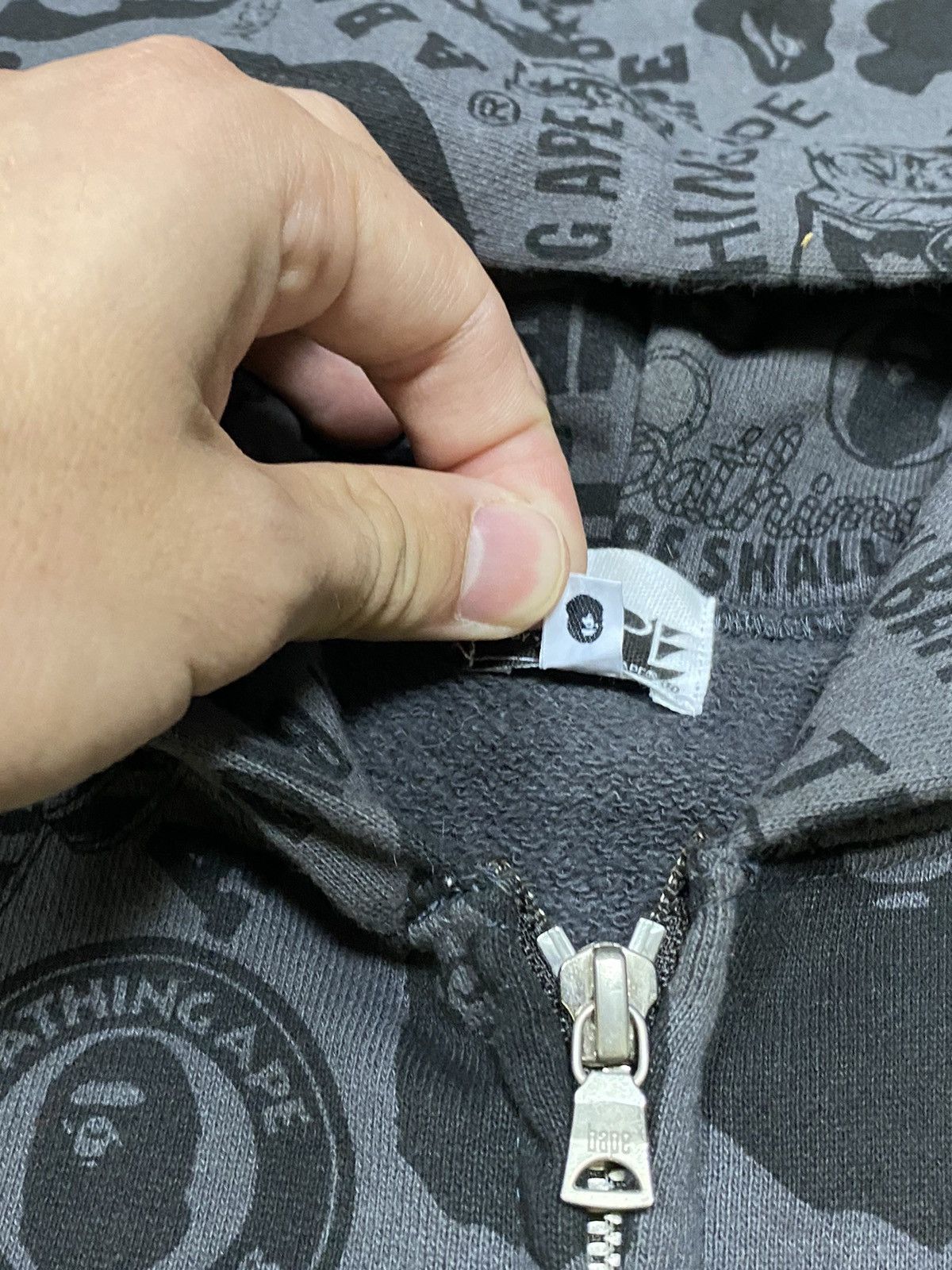 Bape Multi Logo Sleeveless Hoodie Size US M / EU 48-50 / 2 - 10 Thumbnail