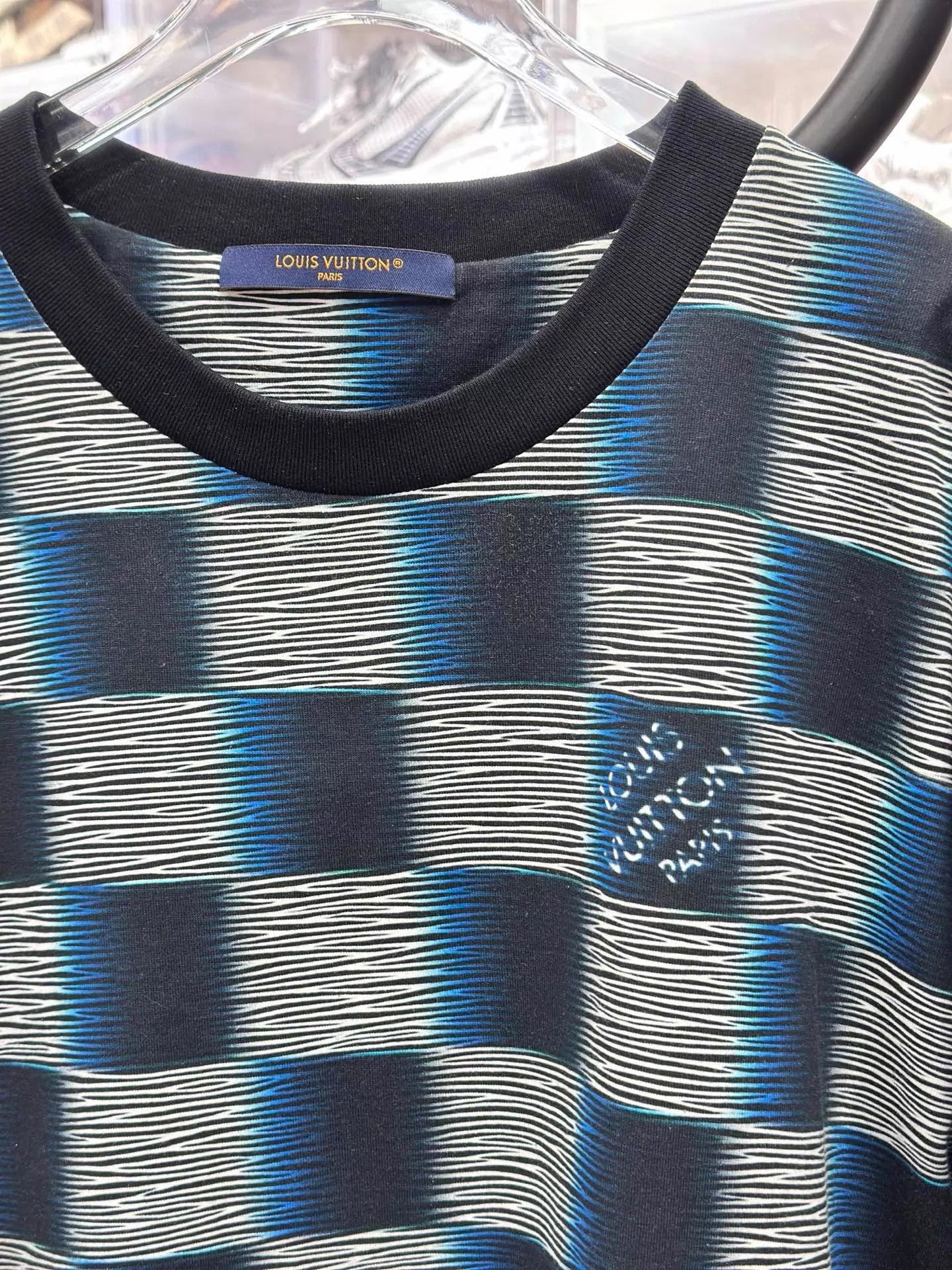 Louis Vuitton LOUIS VUITTON SS24 Check Print Crewneck Tee Gray XXL Size US XXL / EU 58 / 5 - 3 Thumbnail
