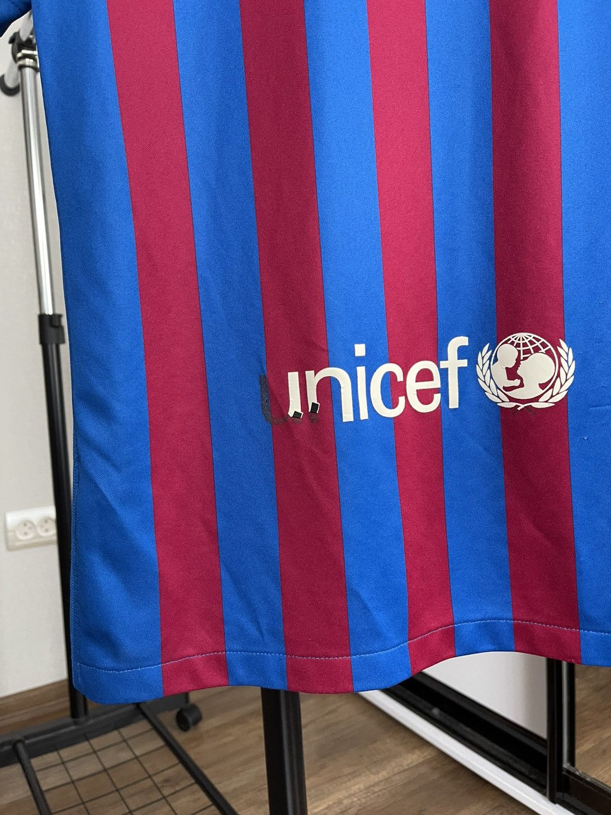 Nike 2021/2022 Nike Barcelona Soccer Jersey T-Shirt Tee Size US S / EU 44-46 / 1 - 16 Thumbnail
