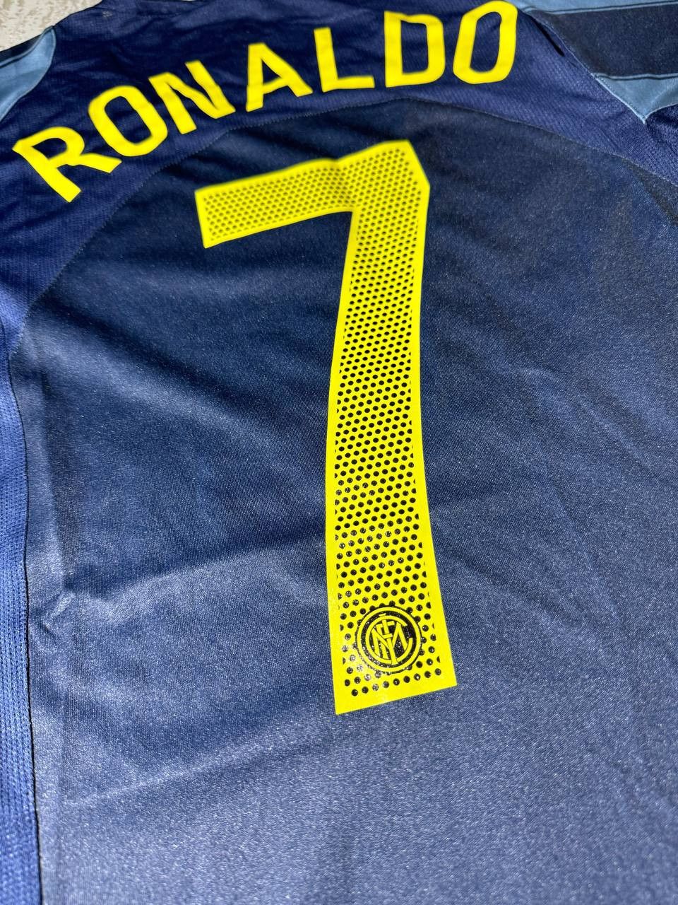 Nike Nike 2004-2005 Inter Milan Jersey Ronaldo Pirelli size S Size US S / EU 44-46 / 1 - 9 Thumbnail