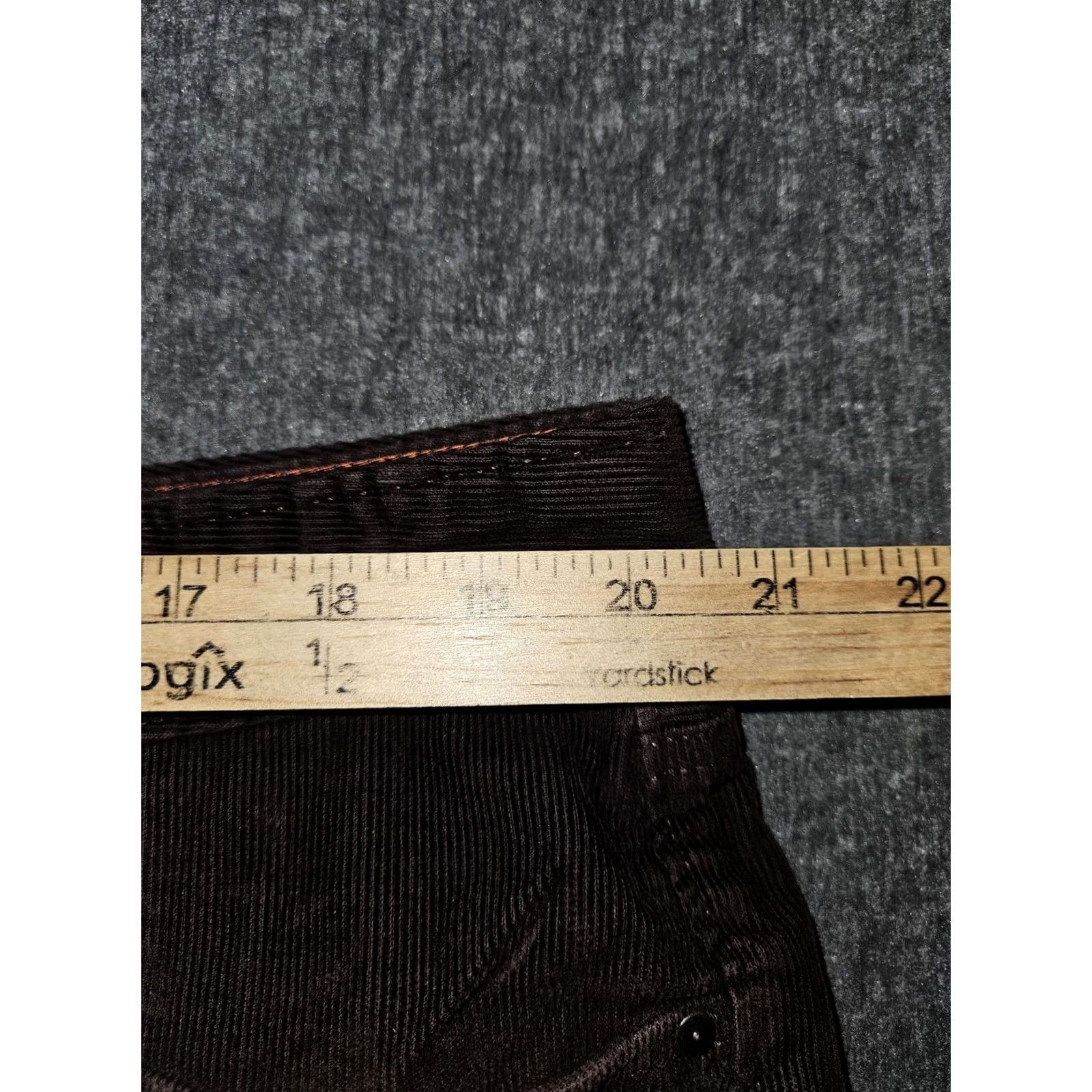 Eddie Bauer Eddie Bauer Pants Womens 18Petite Brown Corduroy Slightly Curvy Flared Knit? (Note: This line may be replaced with the final title below) Size 40" / US 18 - 4 Thumbnail