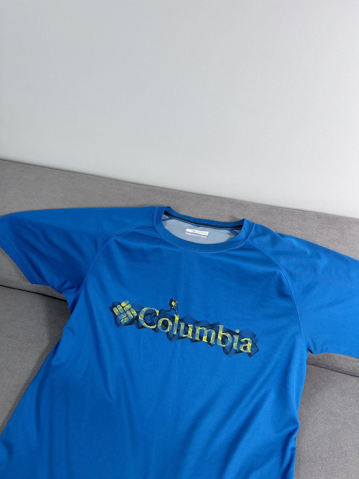 Columbia Columbia short sleeve t shirt Size US XL / EU 56 / 4 - 3 Thumbnail