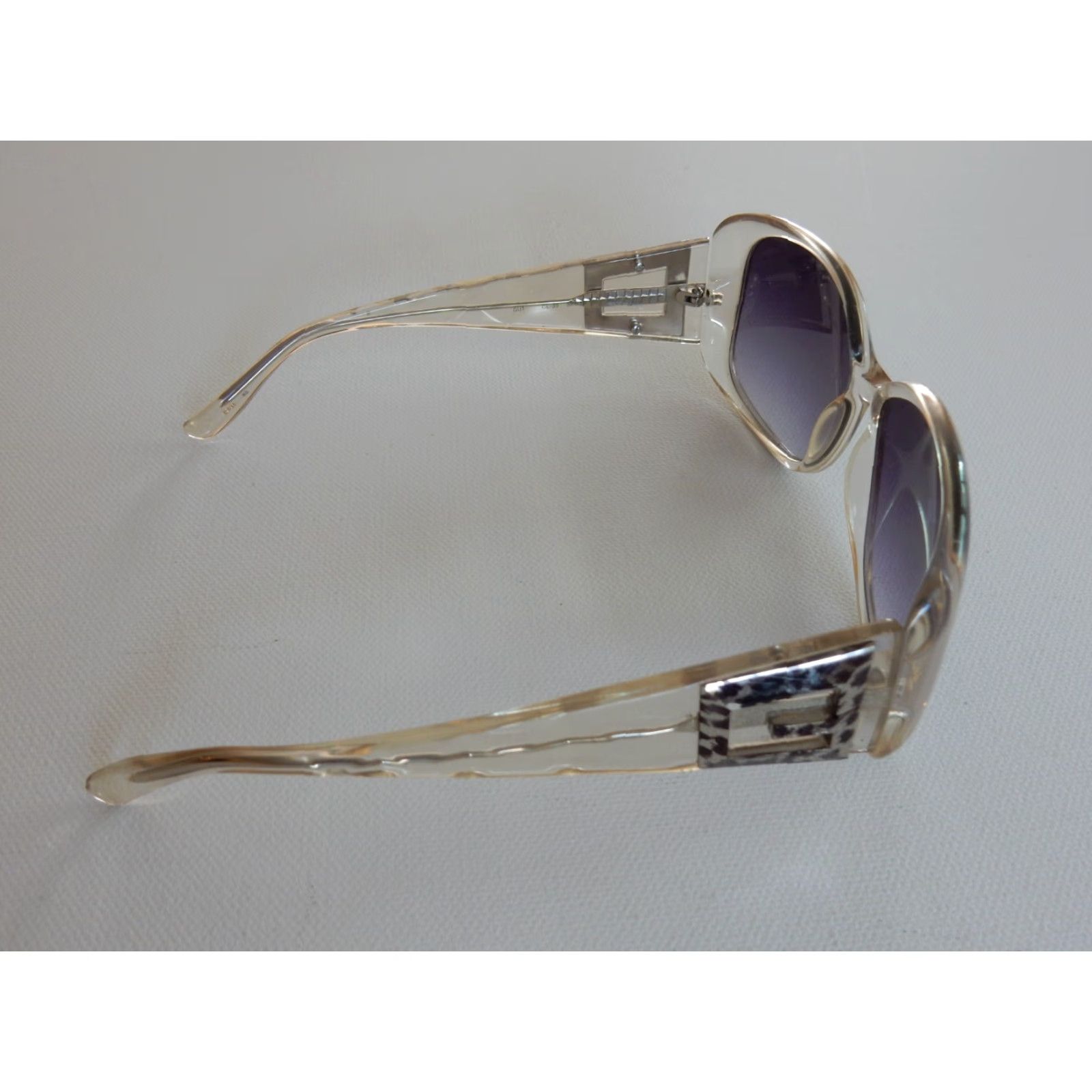 Guess GUESS Women Sunglasses Clear Frame 56mm 135mm UV Protection Fashion Accessories Size ONE SIZE - 3 Thumbnail