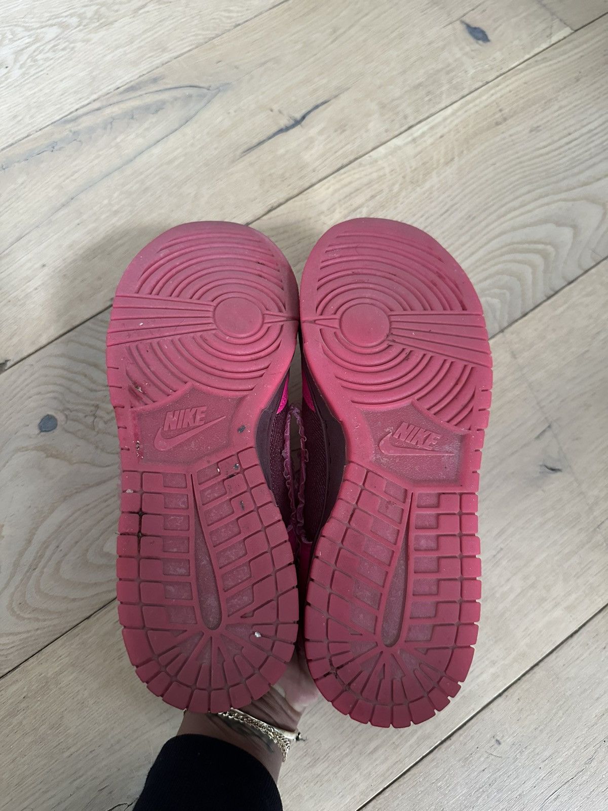 Nike Nike Wmns Valentines Day Dunks - size US 9 Size US 9 / IT 39 - 4 Thumbnail