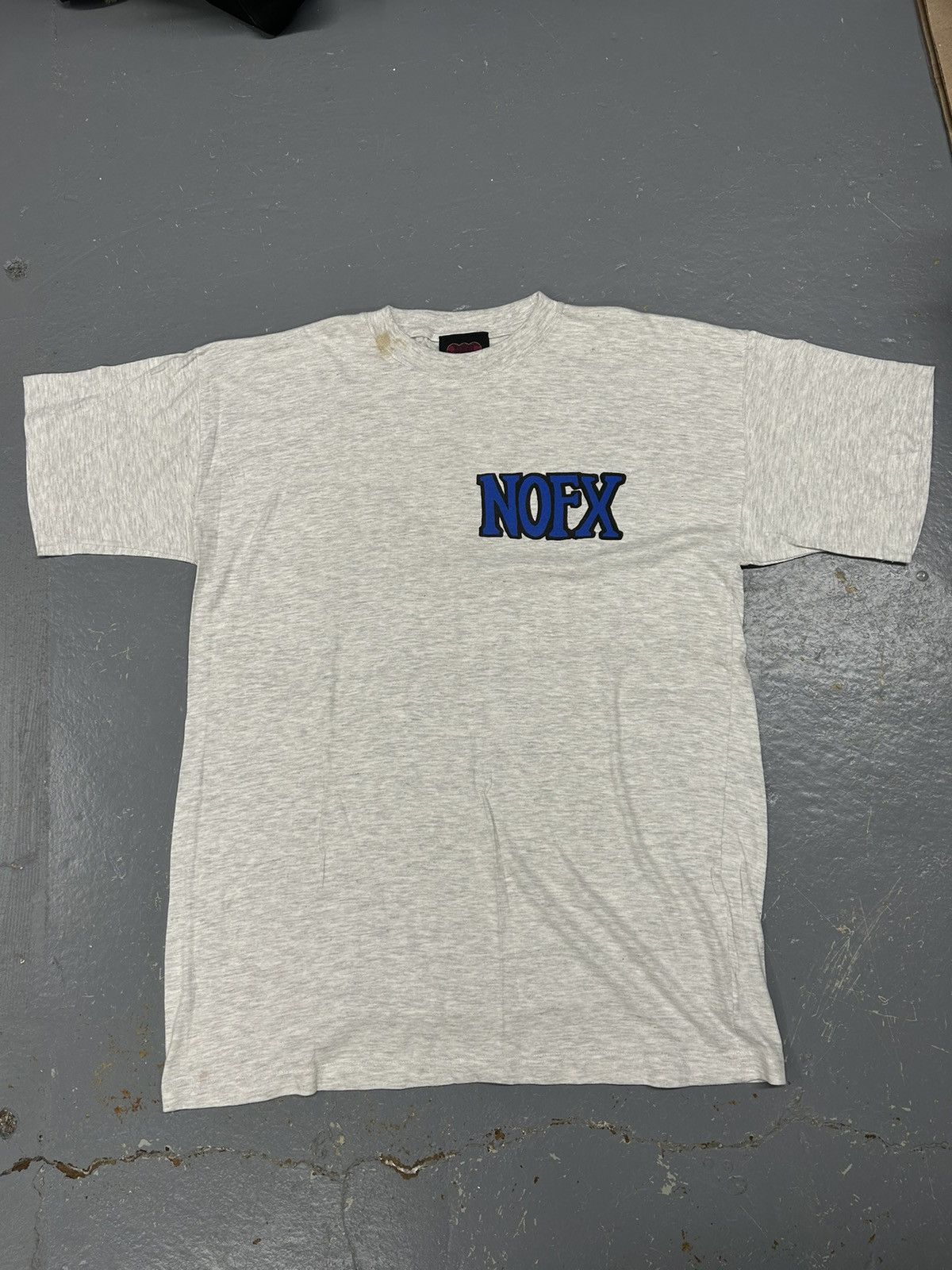 Band Tees × Vintage Crazy Vintage Essential NOFX Grey Graphic Band Tee Shirt 90s Size US L / EU 52-54 / 3 - 1 Thumbnail