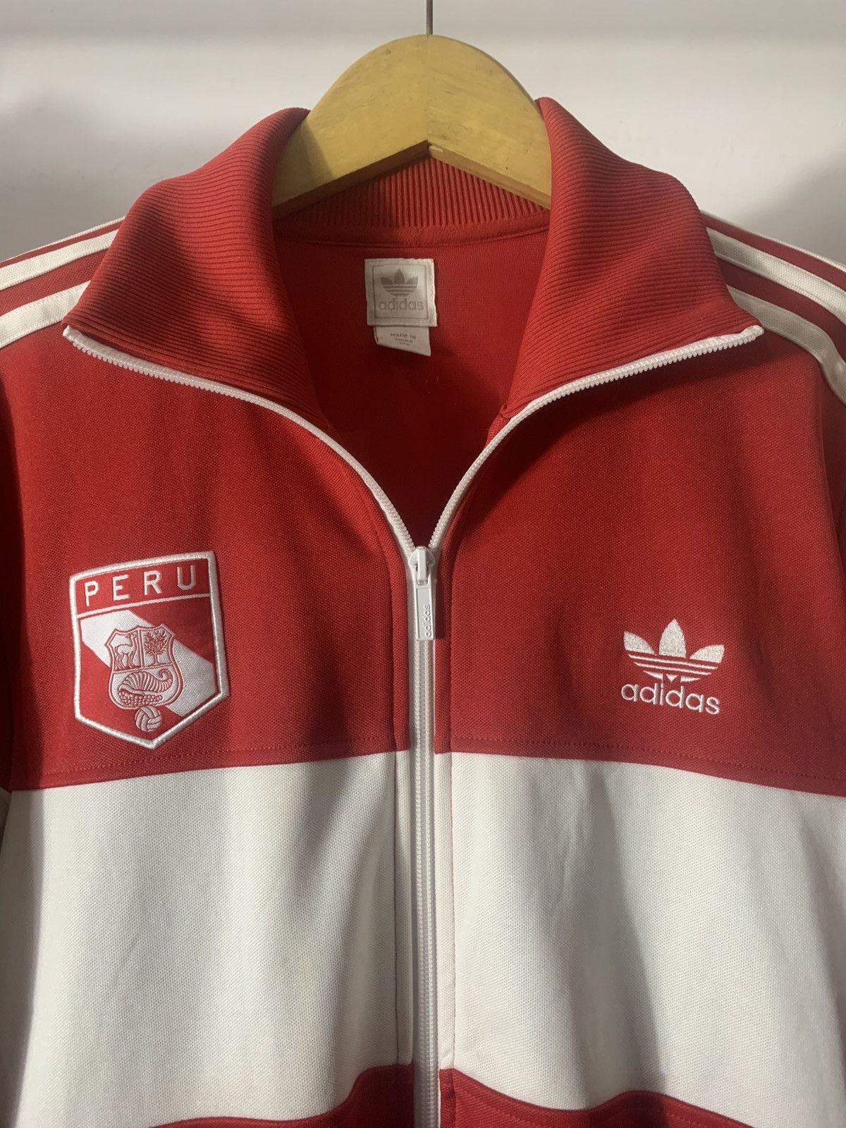 Adidas Tracktop Adidas Peru Casual Streetwear Size US M / EU 48-50 / 2 - 4 Thumbnail