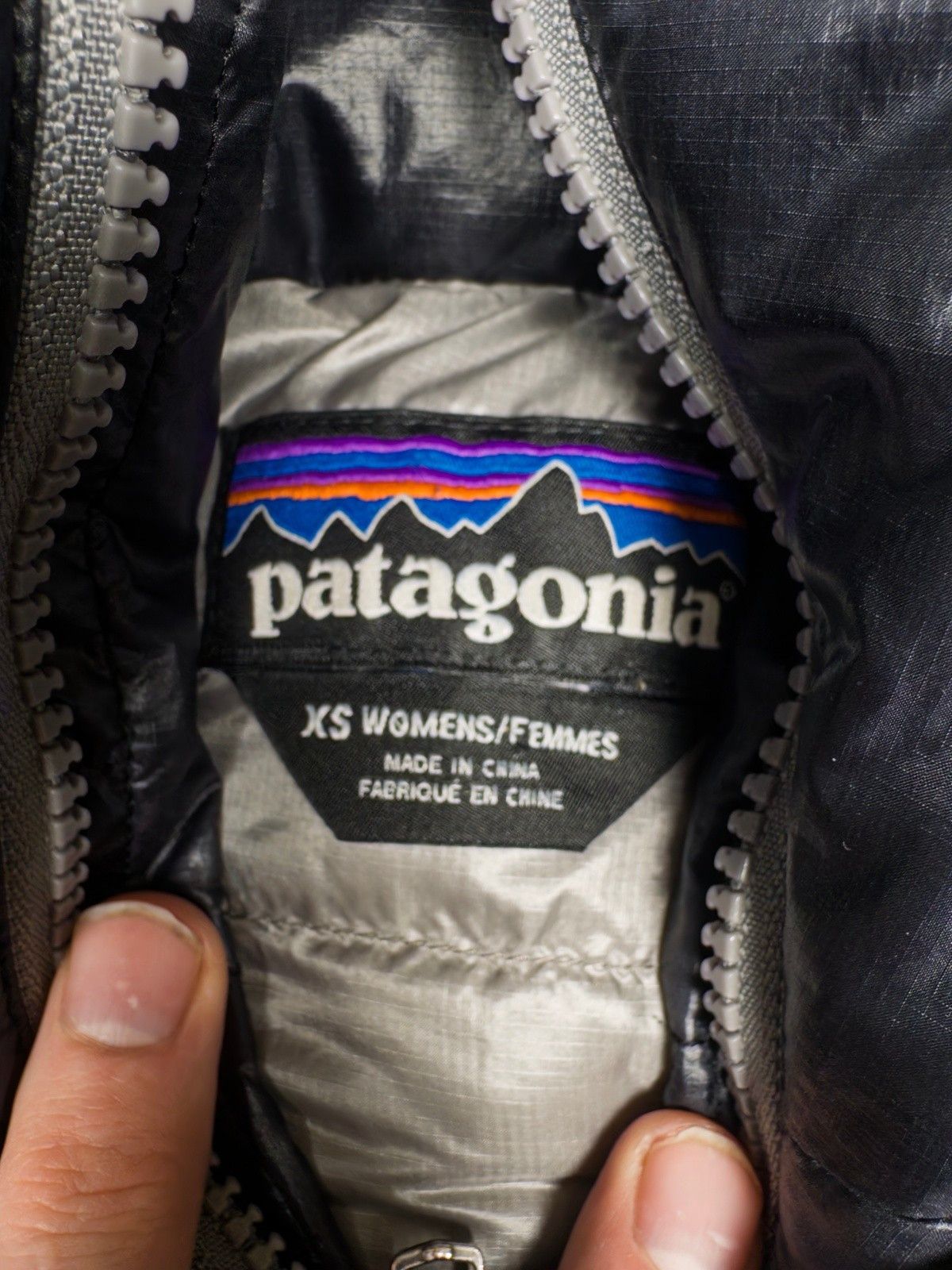 Patagonia Patagonia Women Fitz Roy Down Parka Jacket Black XS 84575 Size XS / US 0-2 / IT 36-38 - 3 Thumbnail