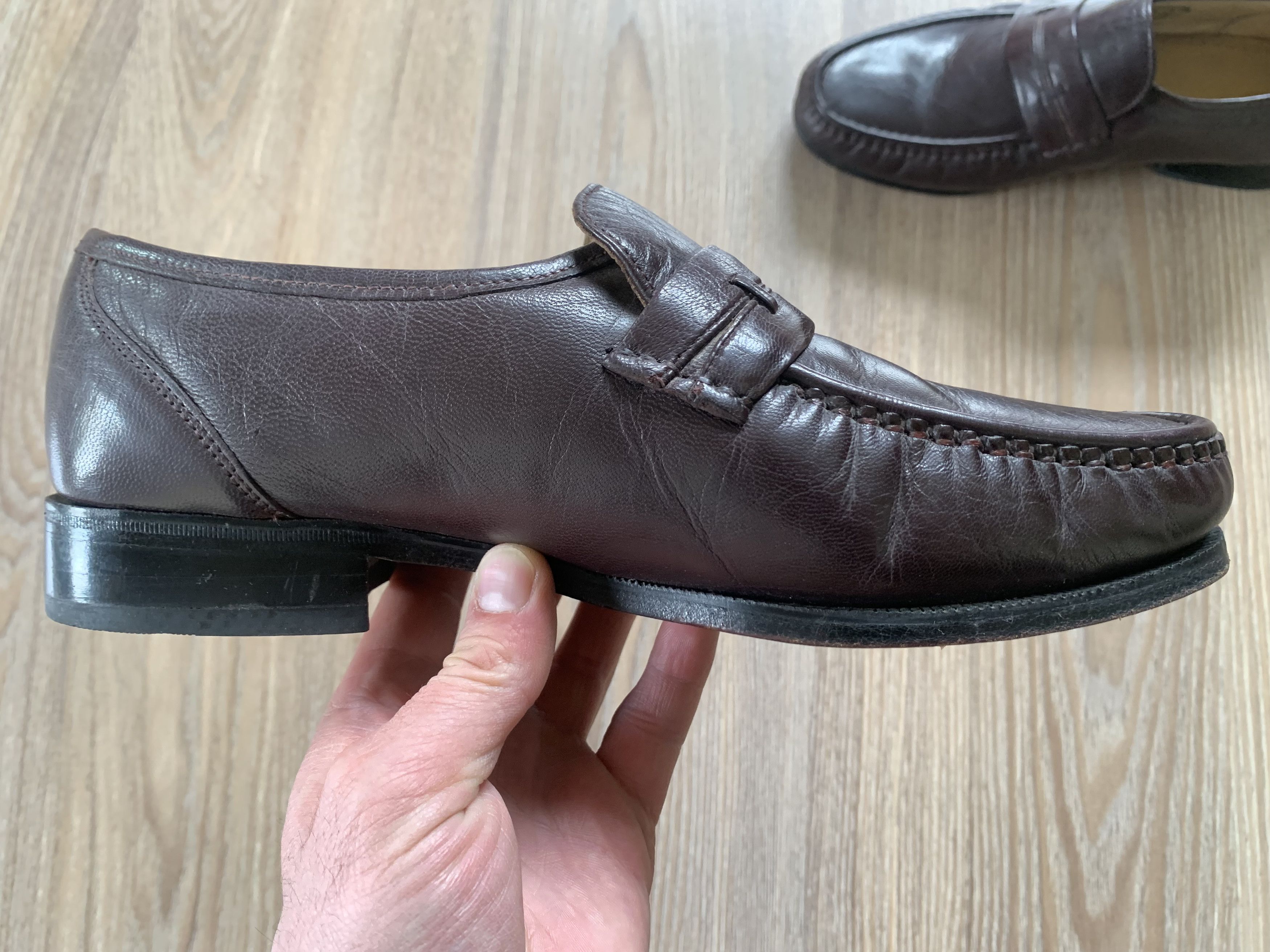 Clarks Men’s Clarks Brown Leather Loafers Shoes Size US 6 / EU 39 - 5 Thumbnail