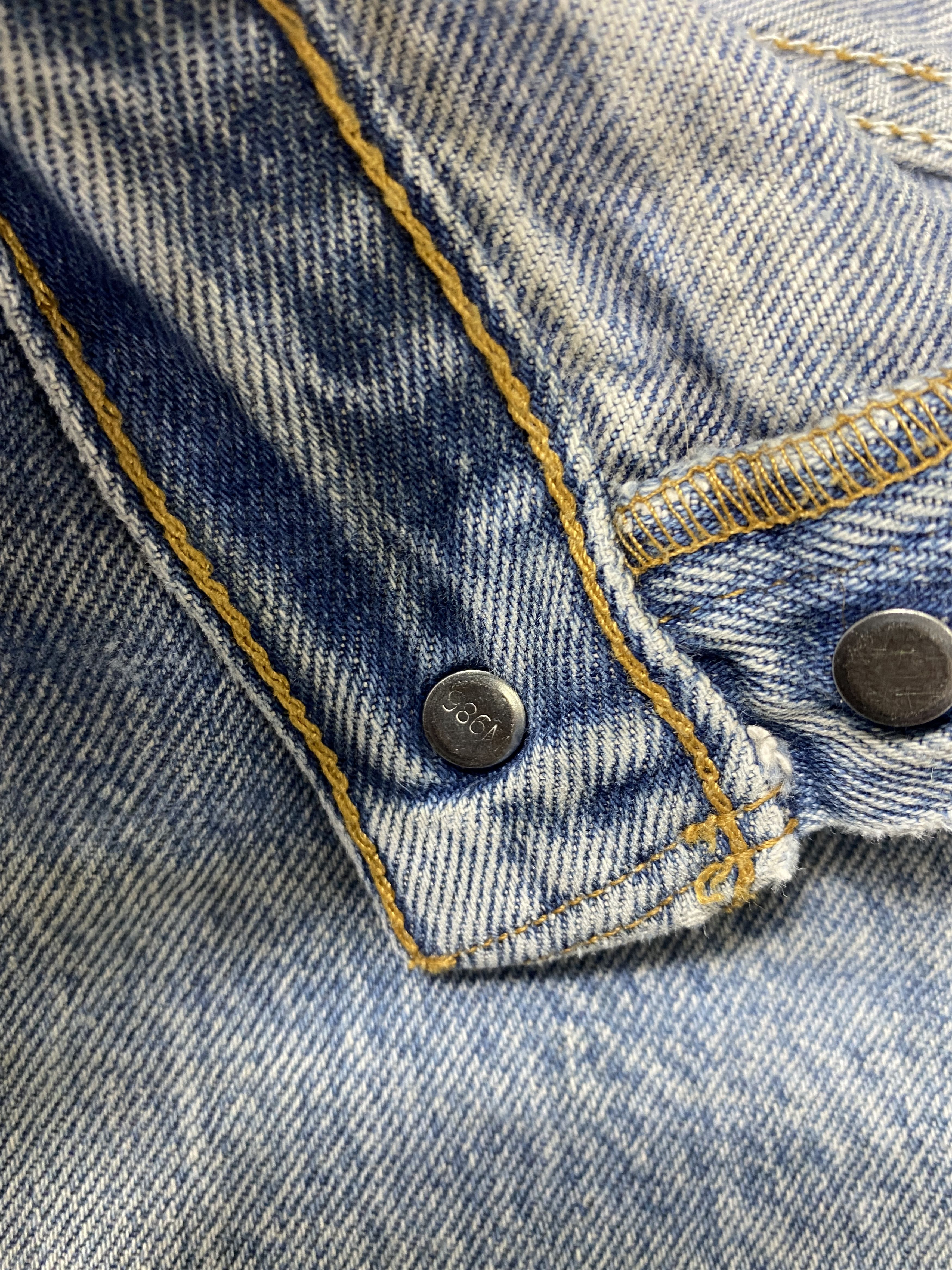 Japanese Brand Dirty Ripped Blue Vintage Levi's 501 36x29 Denim -JN2301 Size US 35 - 7 Thumbnail