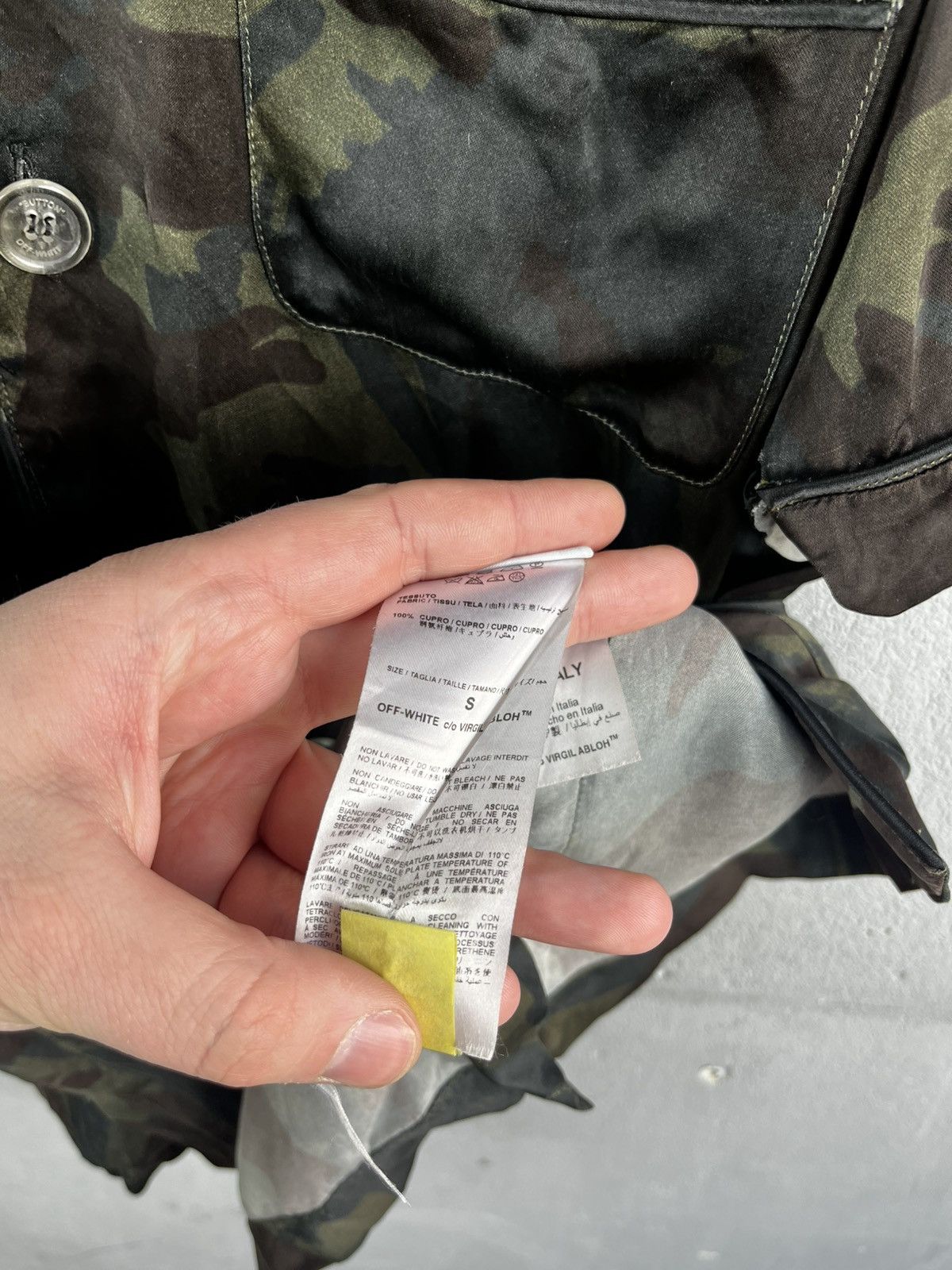 Off-White Of White camo shirt Size US S / EU 44-46 / 1 - 17 Thumbnail