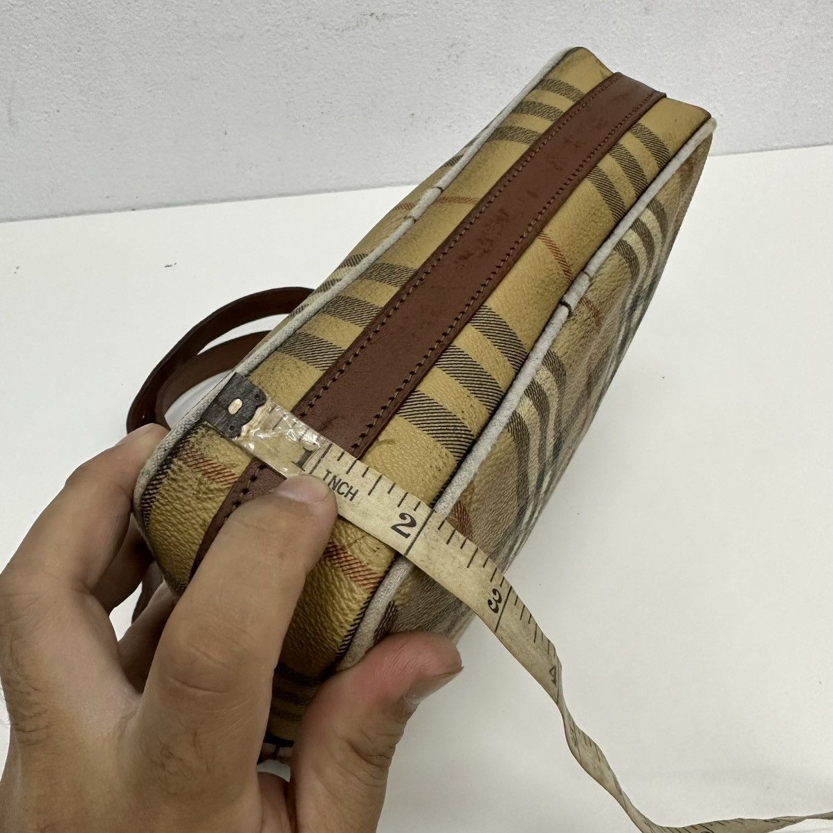 Burberry ‼️YES‼️ AUTH. VINTAGE BURBERRY NOVA CHECK CLUTCH SHOULDER BAG Size ONE SIZE - 19 Thumbnail