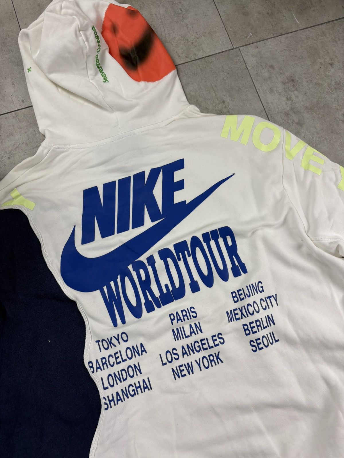 Nike Nike World Tour Distorted.Lab Custom Hoodie Swoosh Size US L / EU 52-54 / 3 - 8 Thumbnail