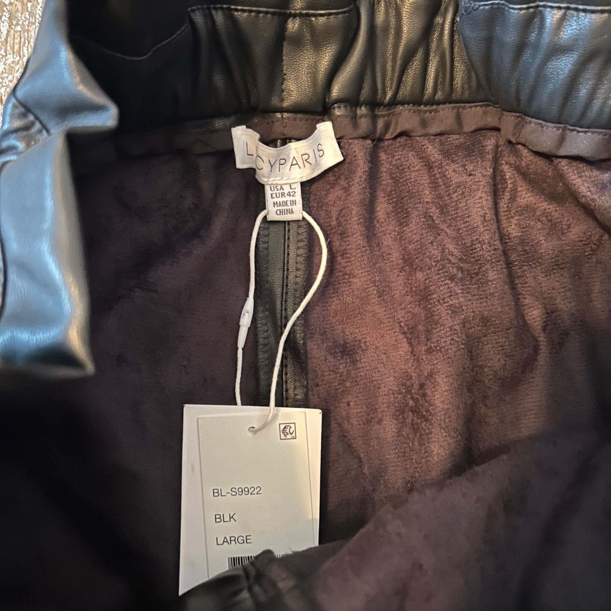 Other NWT Lucy Paris Faux Leather High Rise Paper Bag Shorts Size 32" / US 10 / IT 46 - 5 Thumbnail