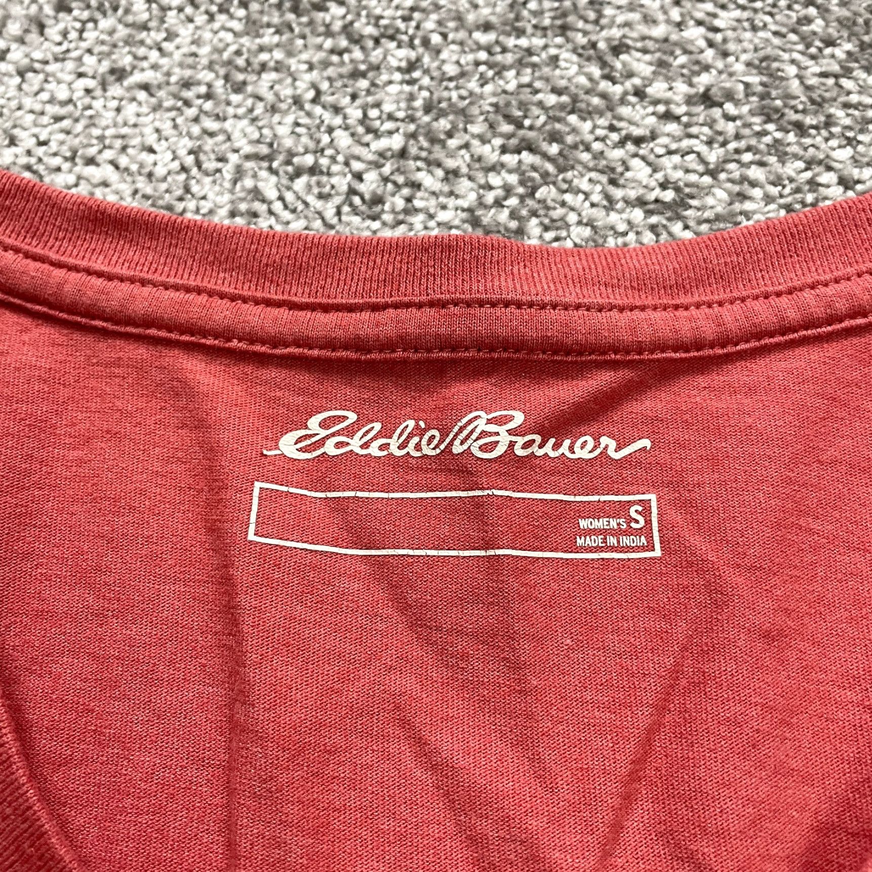 Eddie Bauer Eddie Bauer Women's Long Sleeve V-Neck T-Shirt Small Red Casual Cotton Basic 90s Style Size S / US 4 / IT 40 - 3 Thumbnail