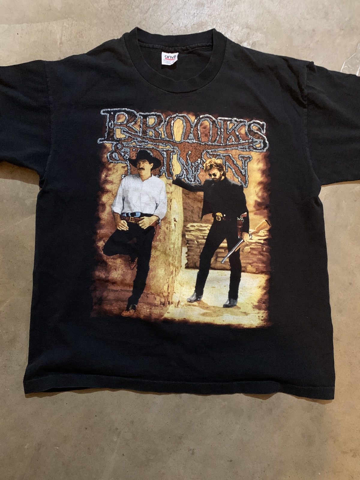 Vintage Vintage Brooks & Dunn Concert Shirt Size US L / EU 52-54 / 3 - 1 Thumbnail