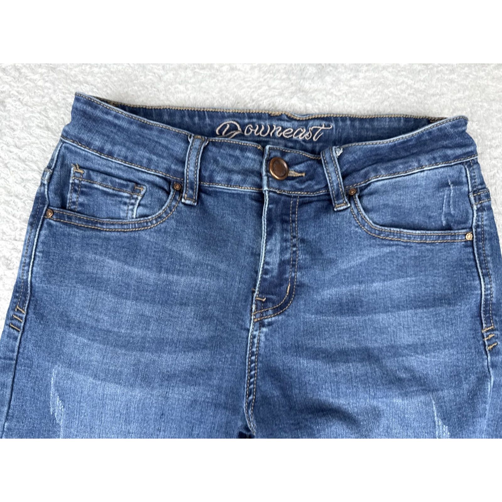 Denime DownEast Jeans Womens Capri 8 Blue Distressed Mid Rise Zip Fly Denim Stretch 5-Pocket City Size 30" / US 8 / IT 44 - 4 Thumbnail