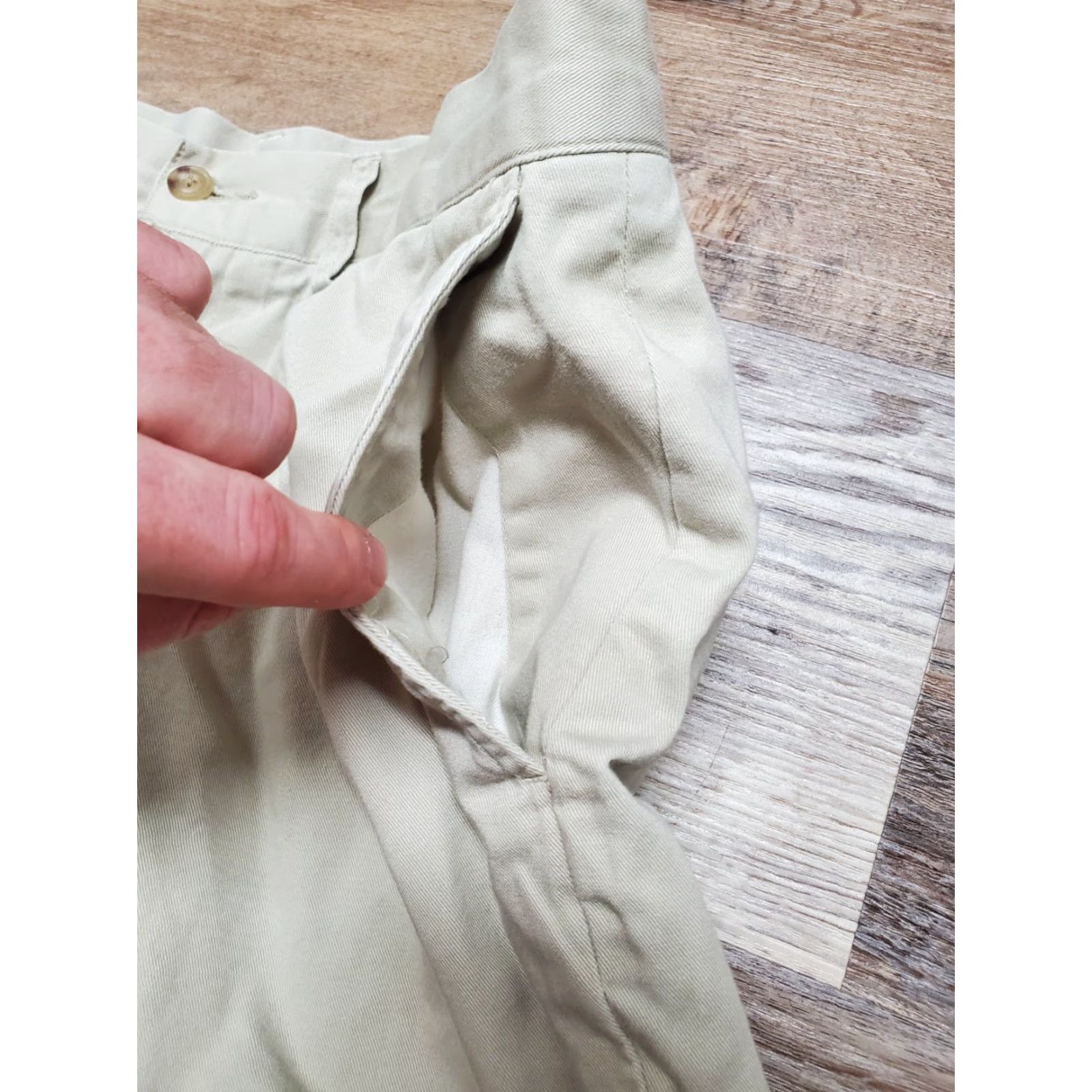 Polo Ralph Lauren Polo Ralph Lauren Chino Shorts Men Size 32 Classic Fit 9" Inseam Beige Cotton Pocket Zip Front Flat Front Pockets Casual Modern Hipster Vintage No N/A Size US XS / EU 42 / 0 - 2 Thumbnail