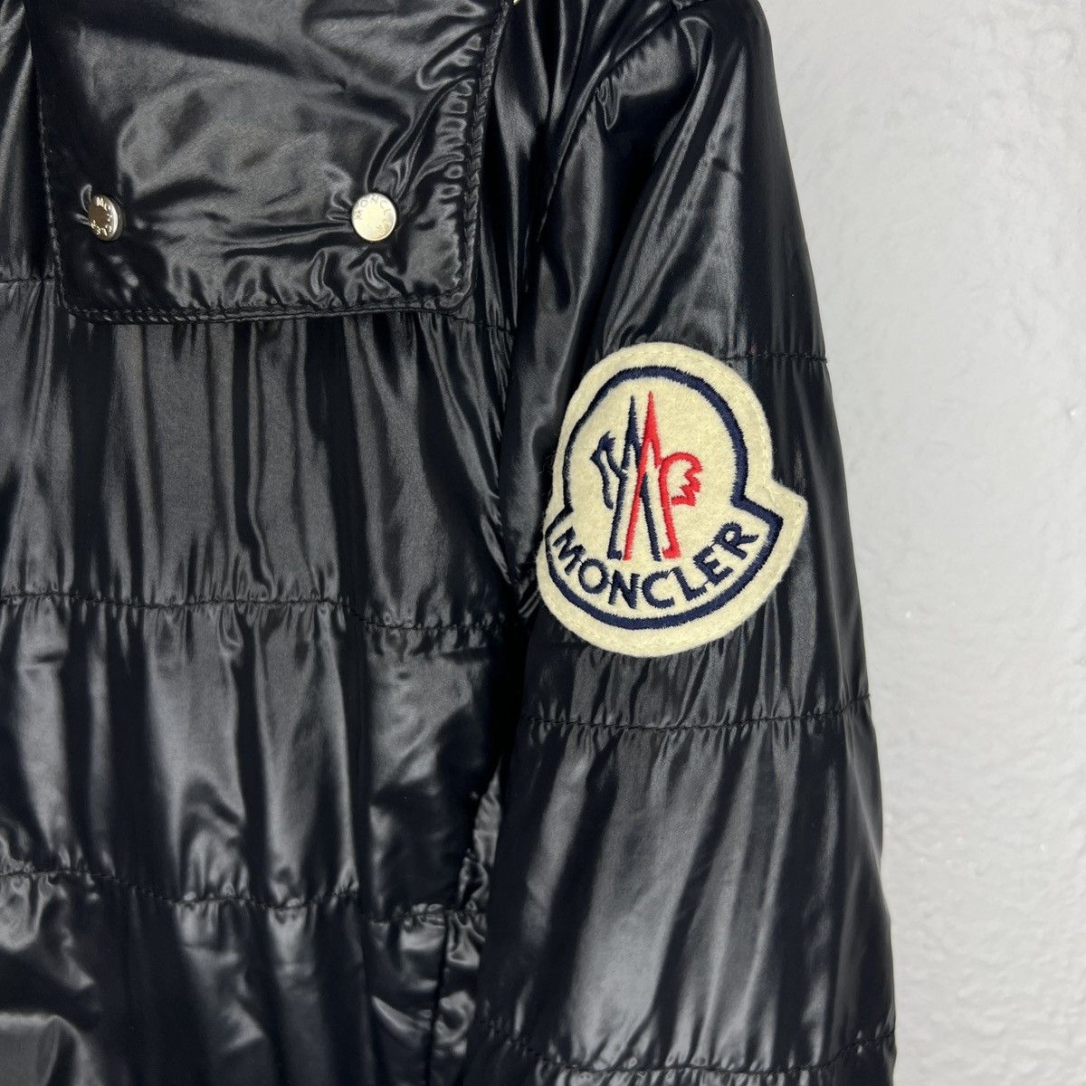 Moncler Moncler Shiny Nylon Black Jacket Big Badge Patch Logo Size M / US 6-8 / IT 42-44 - 5 Thumbnail