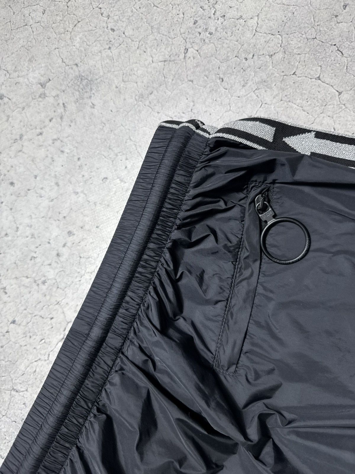 Off-White Off-White Luxury Nylon Black Track Pants Size M Size US 32 / EU 48 - 13 Thumbnail