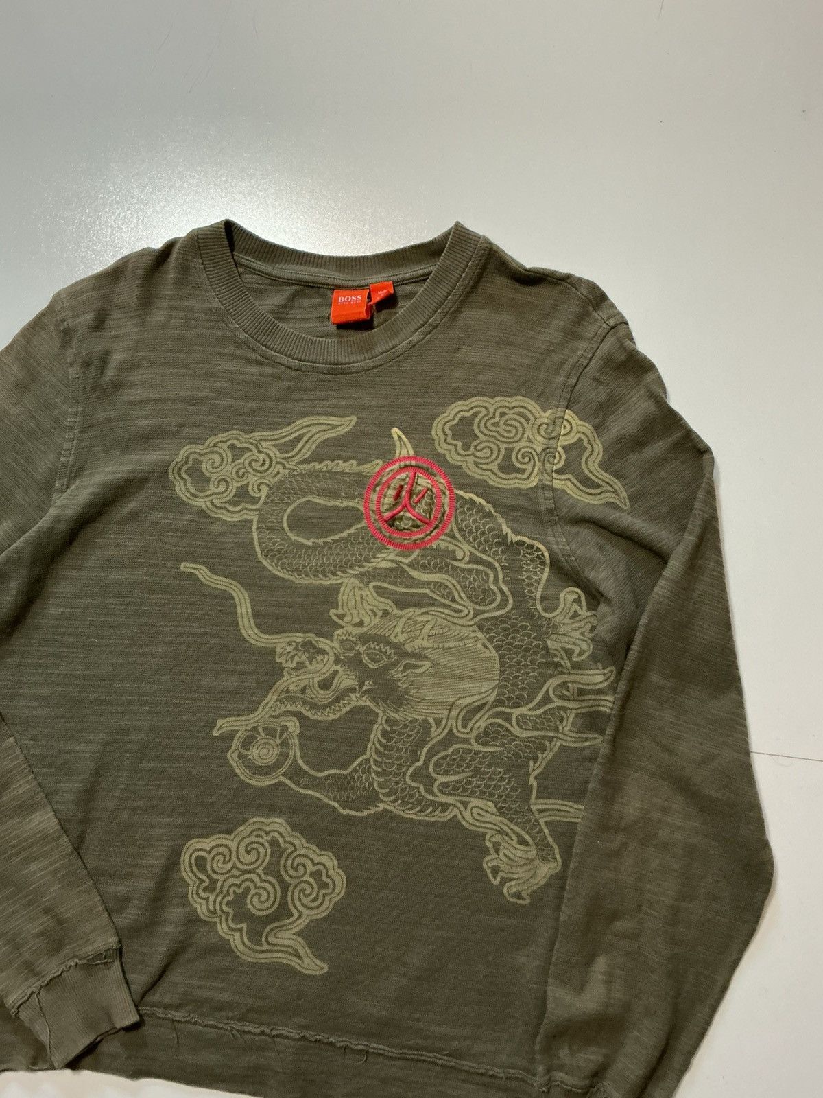 Hugo Boss Hugo Boss Waso Dragon Oriental Embroidered Olive Sweater Size US M / EU 48-50 / 2 - 3 Thumbnail