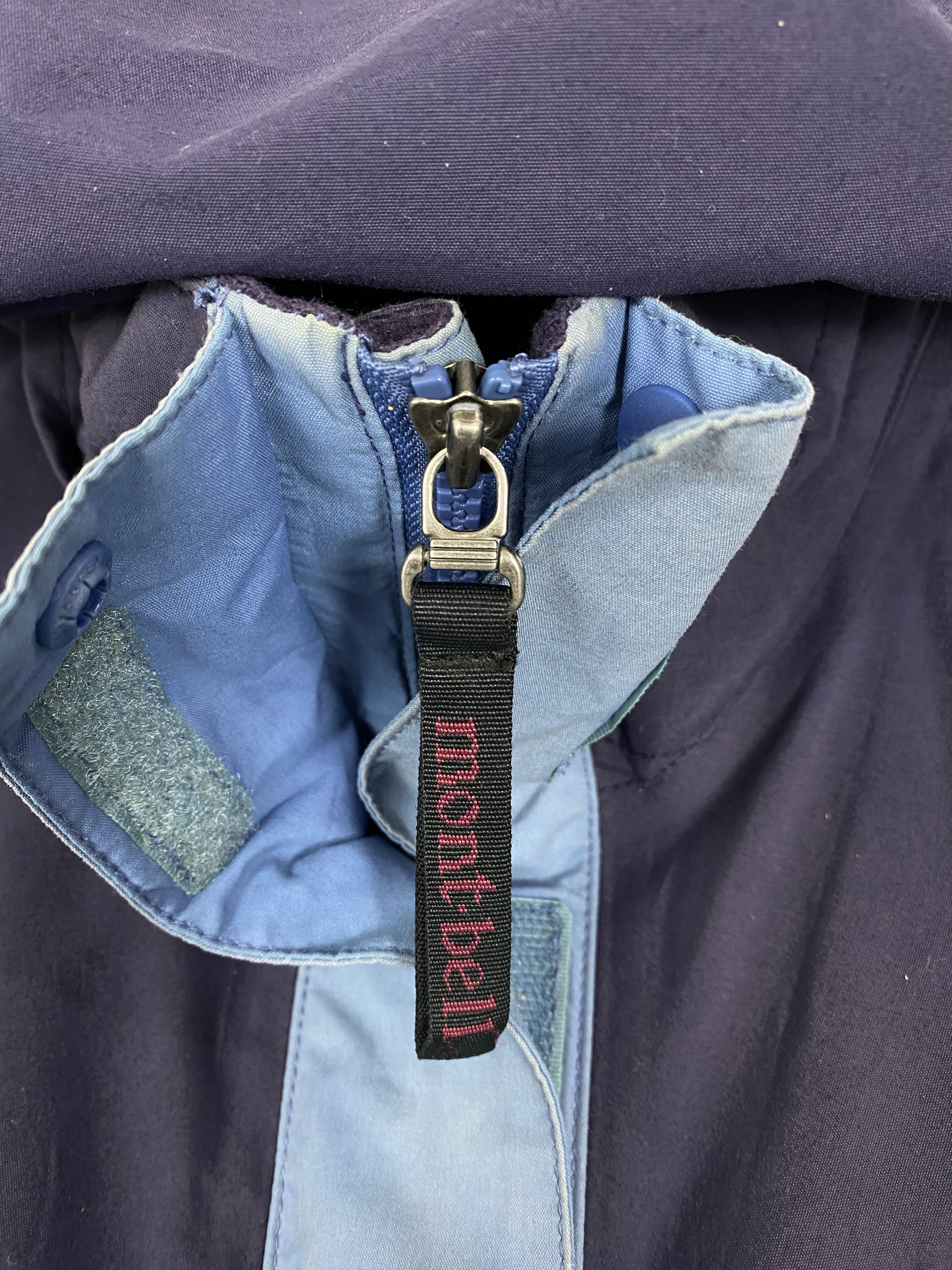 Montbell Vintage Mont-Bell Multi Pocket Little Faded Gorpcore Jacket Size US L / EU 52-54 / 3 - 3 Thumbnail