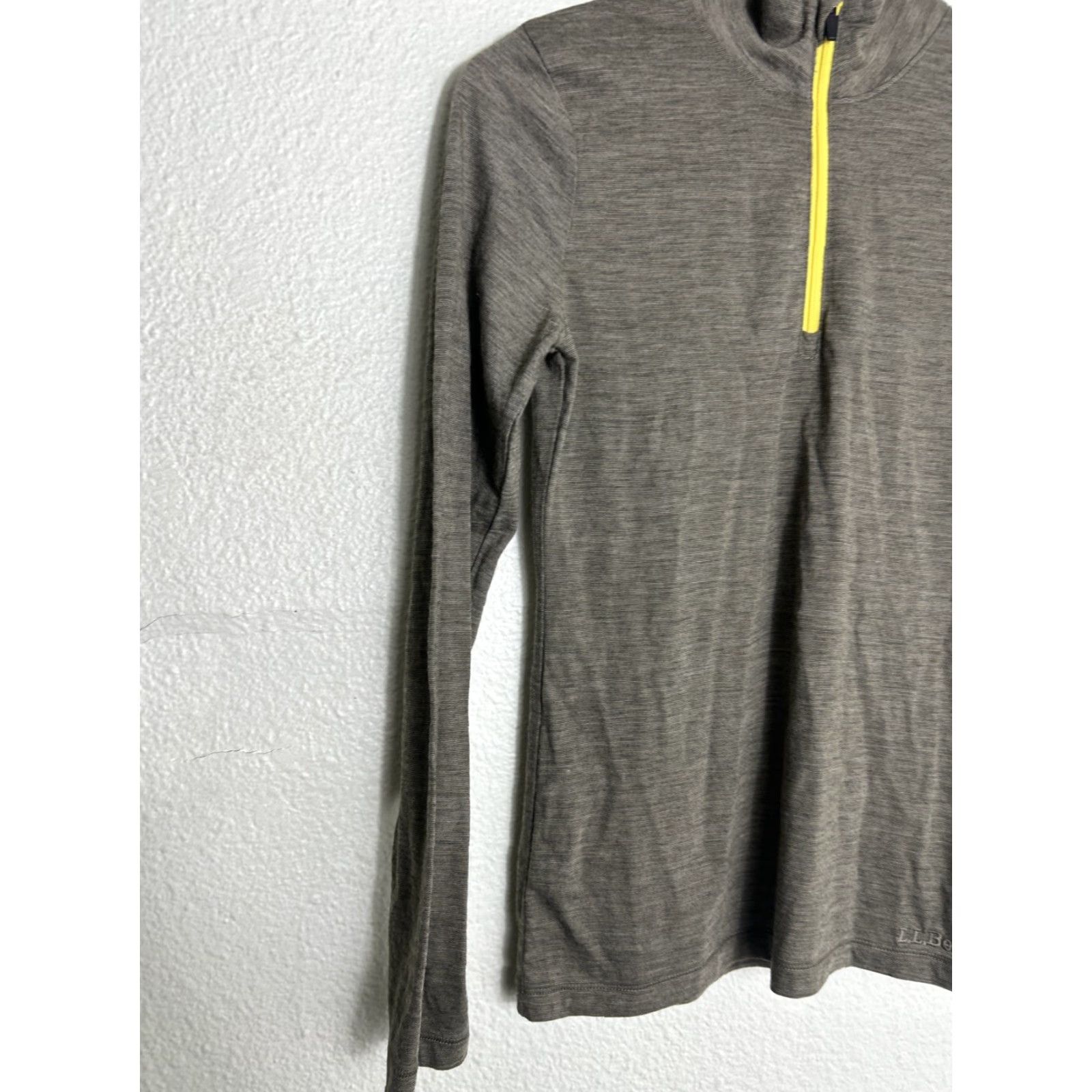 Vintage LL Bean Womens XS Olive 1/4 Zip Wooly Polyester Blend Pullover Windstopper Jacket Windbreaker Womens XS Olive Green 1/4 Zip Pullover Windstopper Size XS / US 0-2 / IT 36-38 - 2 Thumbnail