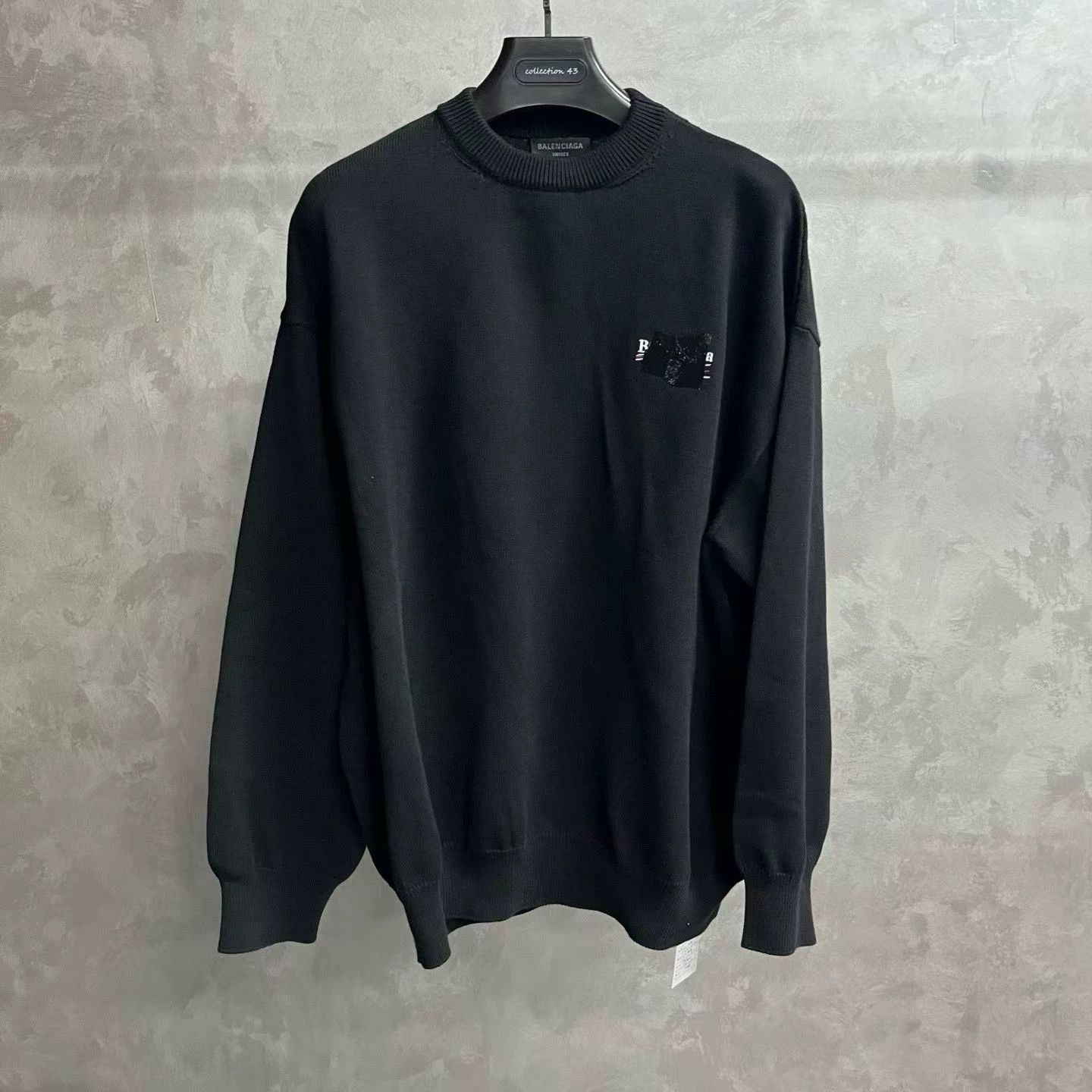 Balenciaga Balenciaga Embroidered Printed Black Hoodie XS Men Size US XS / EU 42 / 0 - 1 Thumbnail