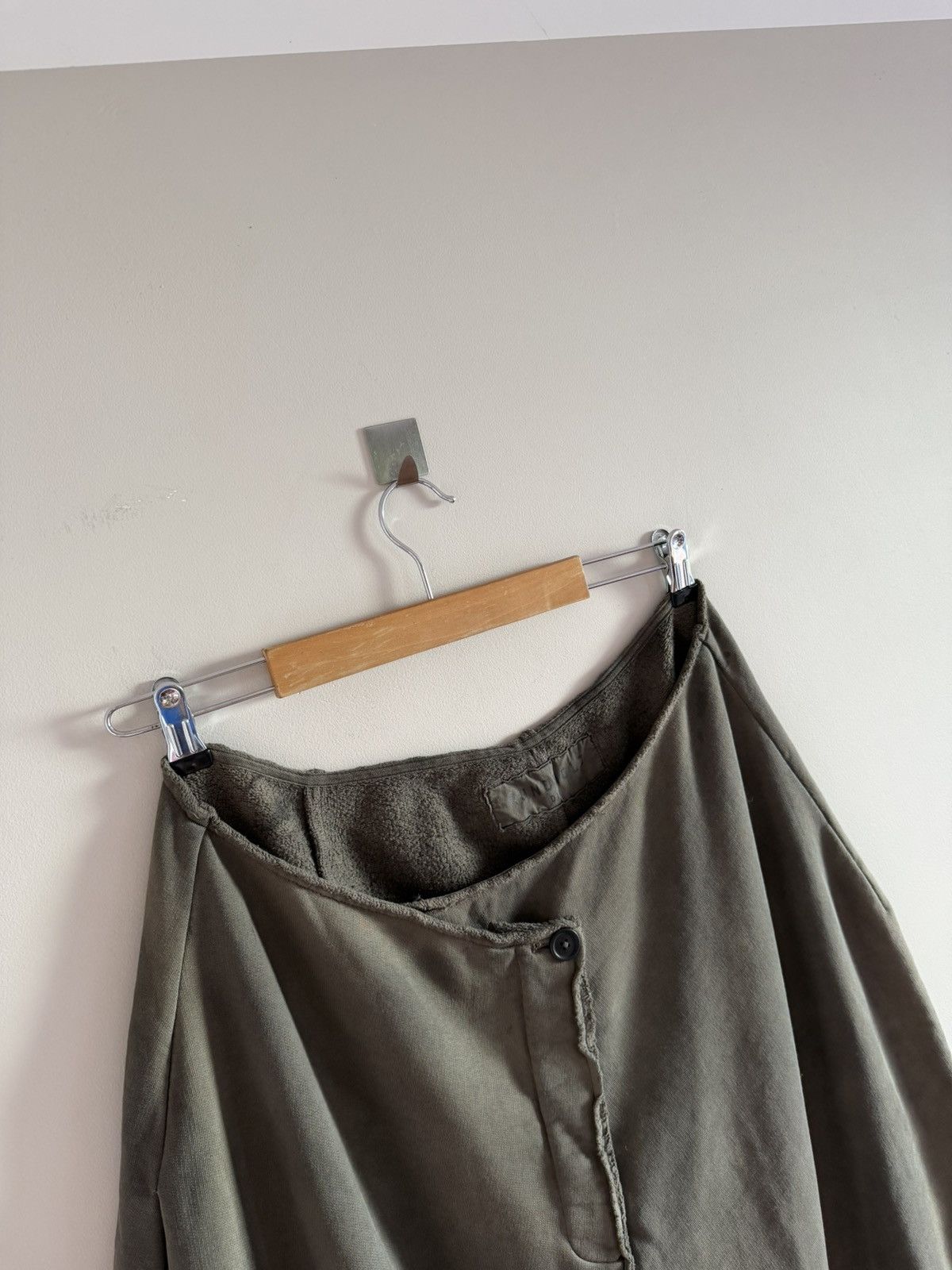 Rundholz Rundholz Dip Asymmetric Skirt Distressed Olive Size 30" / US 8 / IT 44 - 2 Thumbnail
