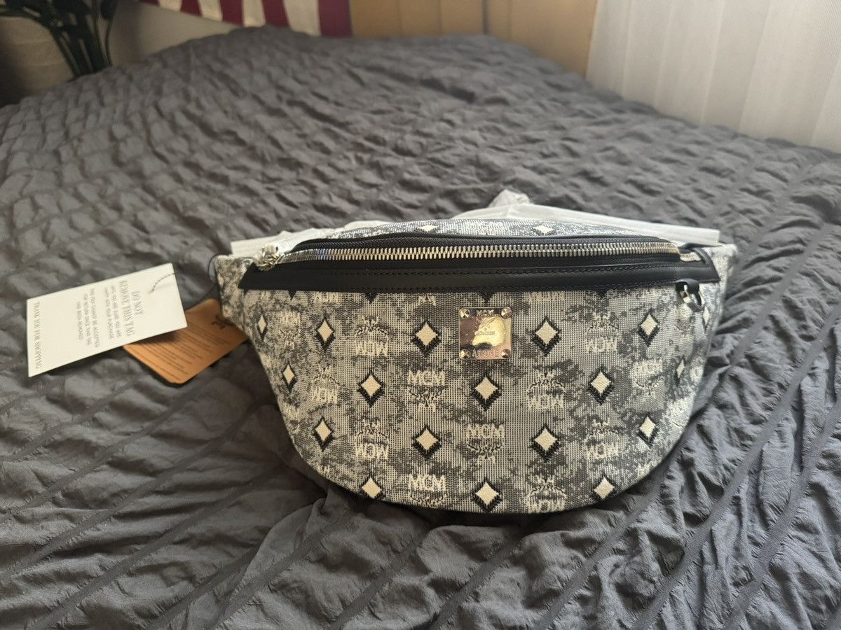 MCM MCM Visetos Monogram Belt Bag – Grey/Black – BNWT Size ONE SIZE - 1 Thumbnail