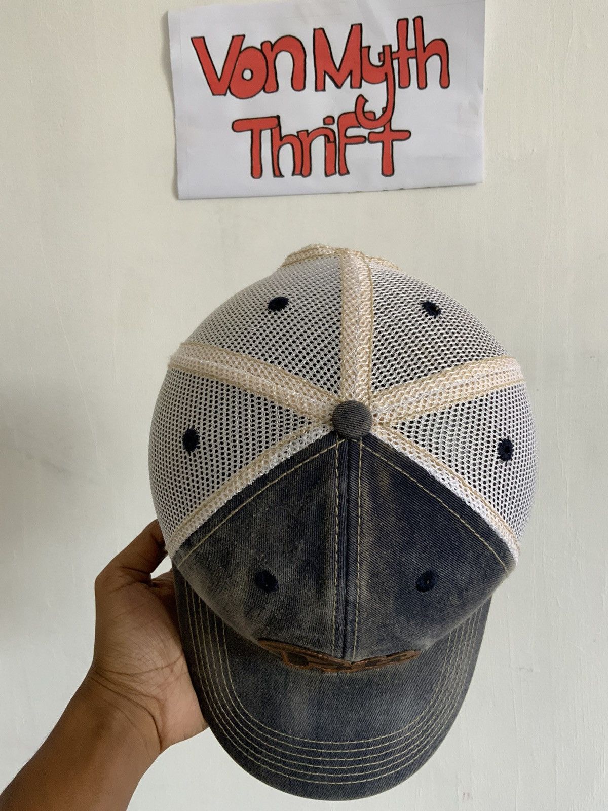 Vintage Vintage Pitt fade Denime Trucker Hat by Legacy Taiwan ROC Size ONE SIZE - 6 Thumbnail