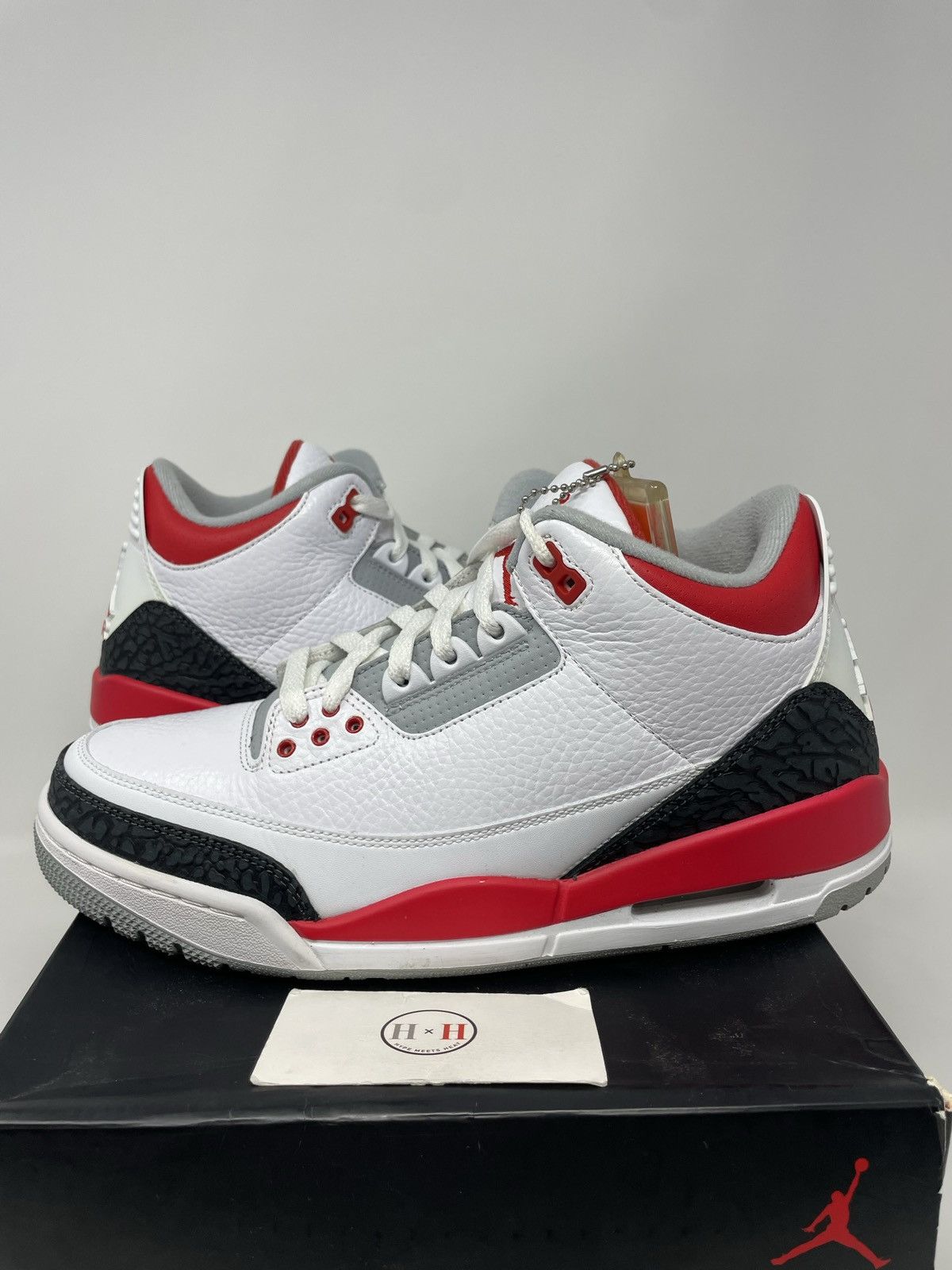 Jordan Brand Air Jordan 3 Retro Fire Red 2013 Size US 9.5 / EU 42-43 - 3 Thumbnail