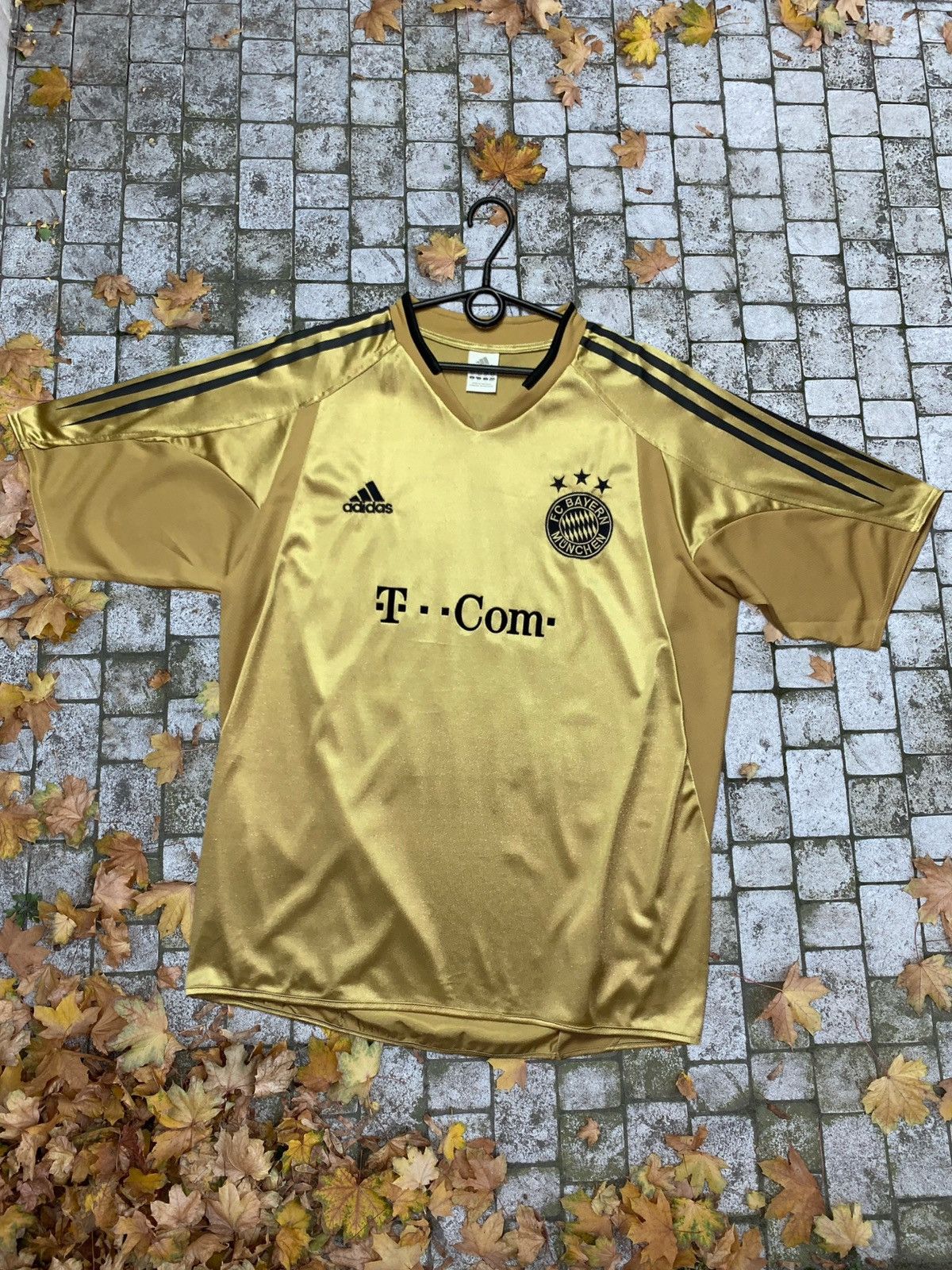 image of Vintage Bayern Munich Makaay 10 Adidas Gold, Men's (Size XL)
