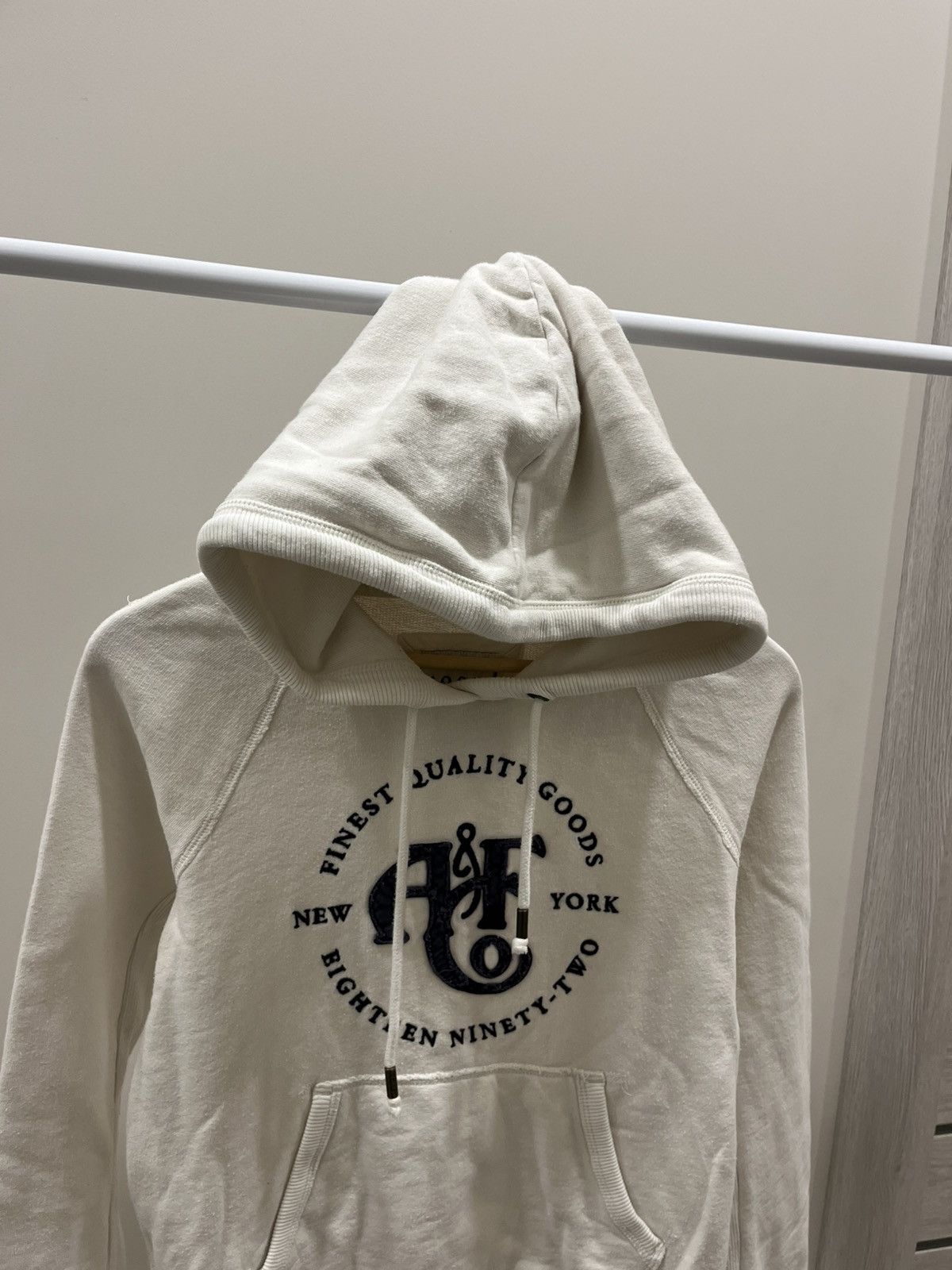 If Six Was Nine Abercrombie & Fitch Womens S White Hoodie Pullover Vintage Size S / US 4 / IT 40 - 2 Thumbnail