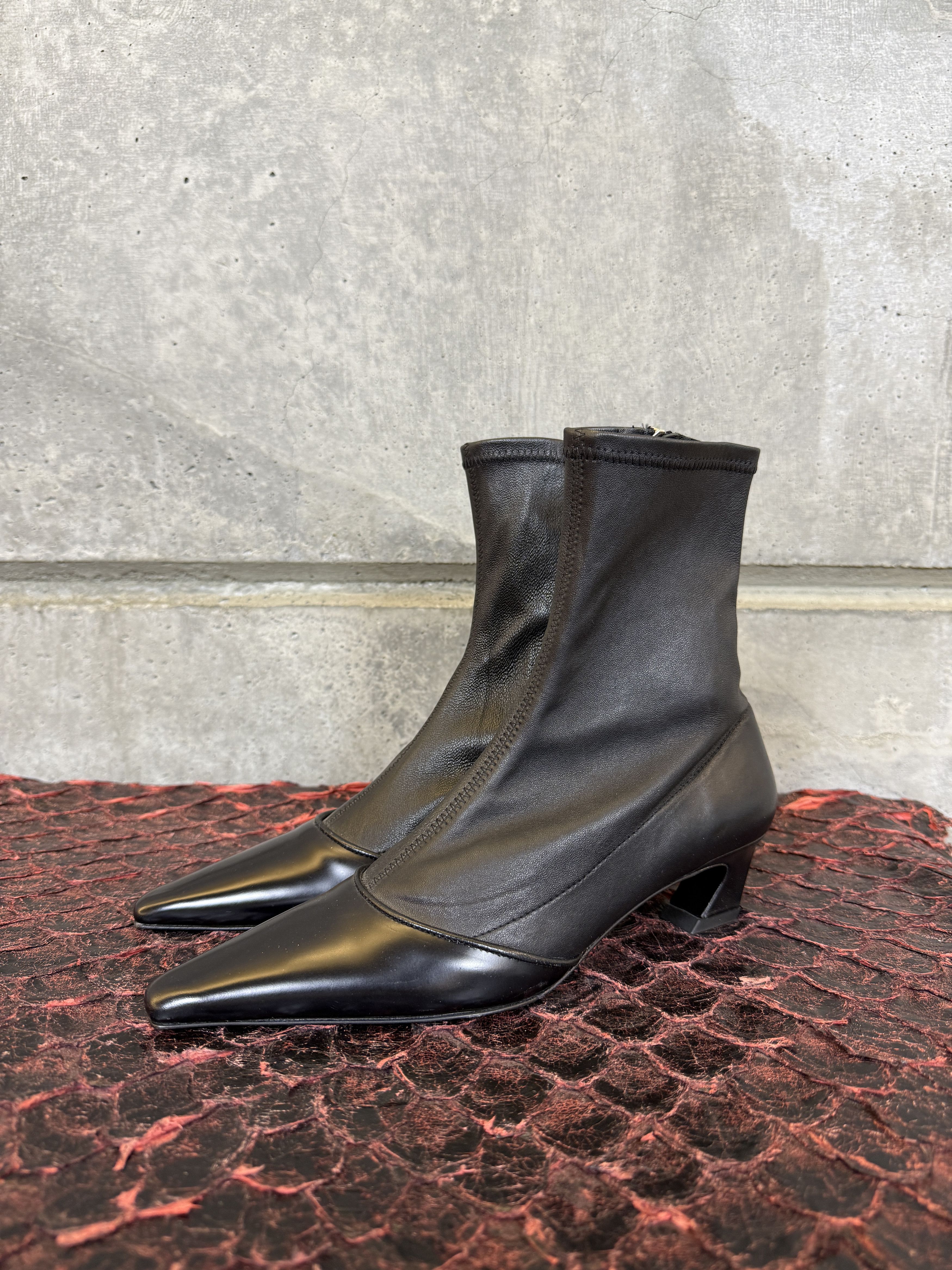 Acne Studios $830 Acne Studios Bano Leather Ankle Boots Size US 6 / IT 36 - 7 Thumbnail