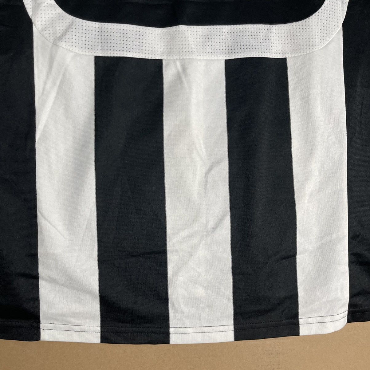 Adidas × Vintage Vintage Newcastle United Northern Rock 2007-2009 Home Jersey Size US XXL / EU 58 / 5 - 21 Thumbnail