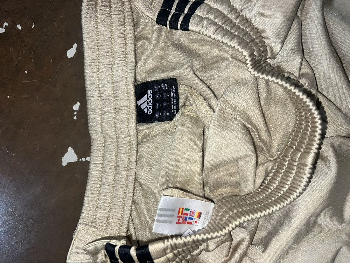 Adidas Gold adidas track pants Size US 30 / EU 46 - 3 Thumbnail