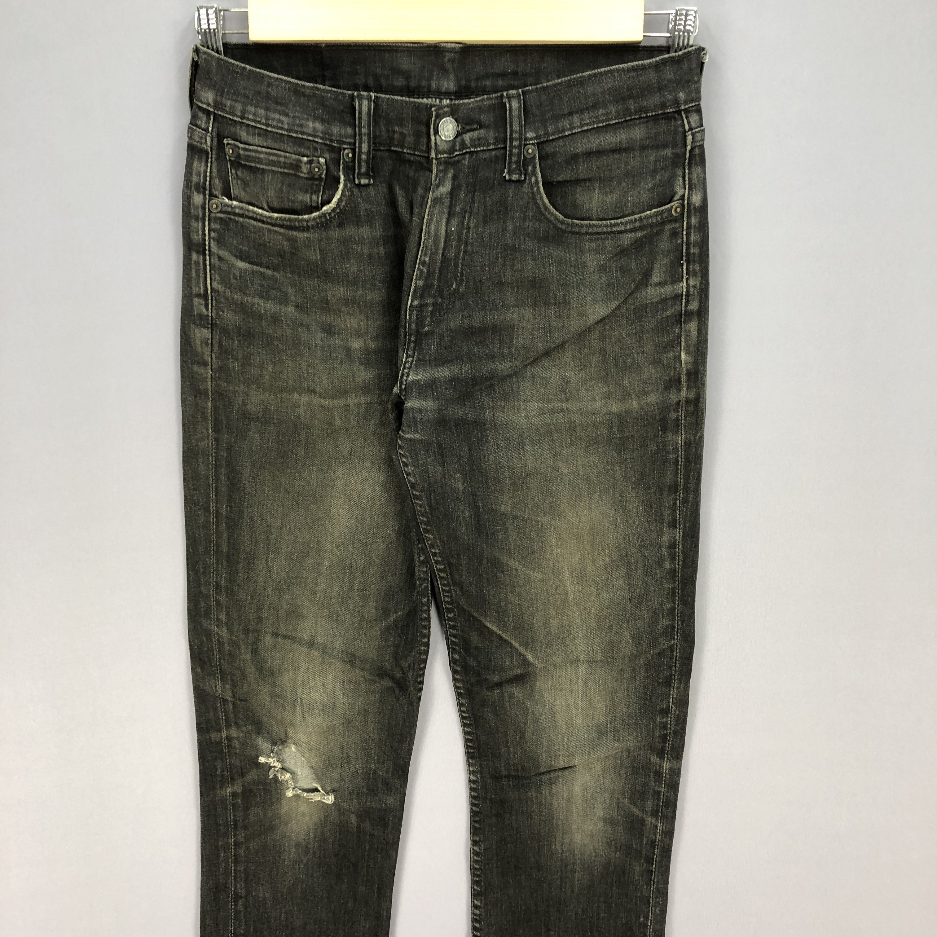 Levi's Vintage Levis Distressed Jeans Levi's Super Black Denim Size US 32 / EU 48 - 3 Thumbnail