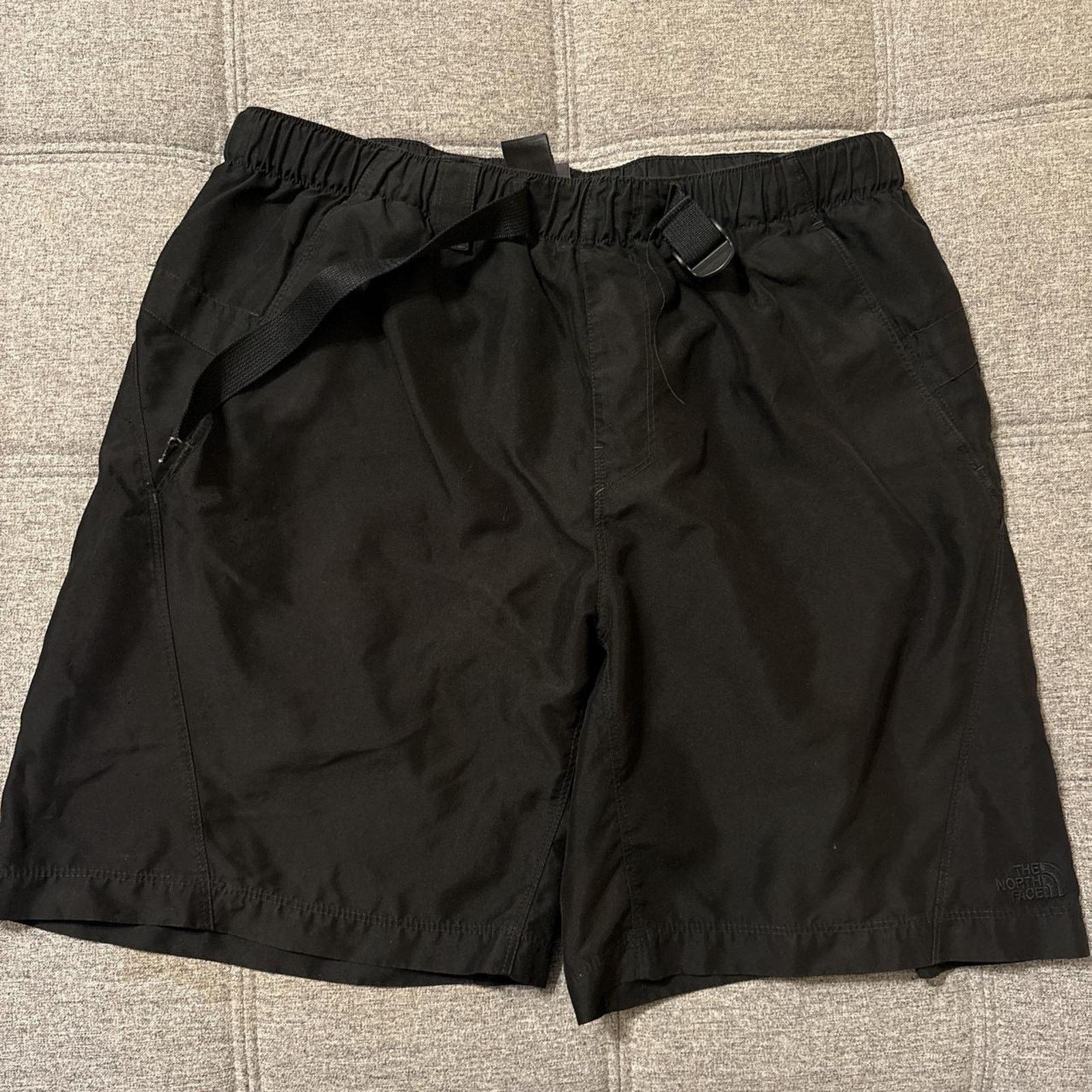 The North Face The north face black nylon shorts Size US 26 / EU 42 - 1 Thumbnail