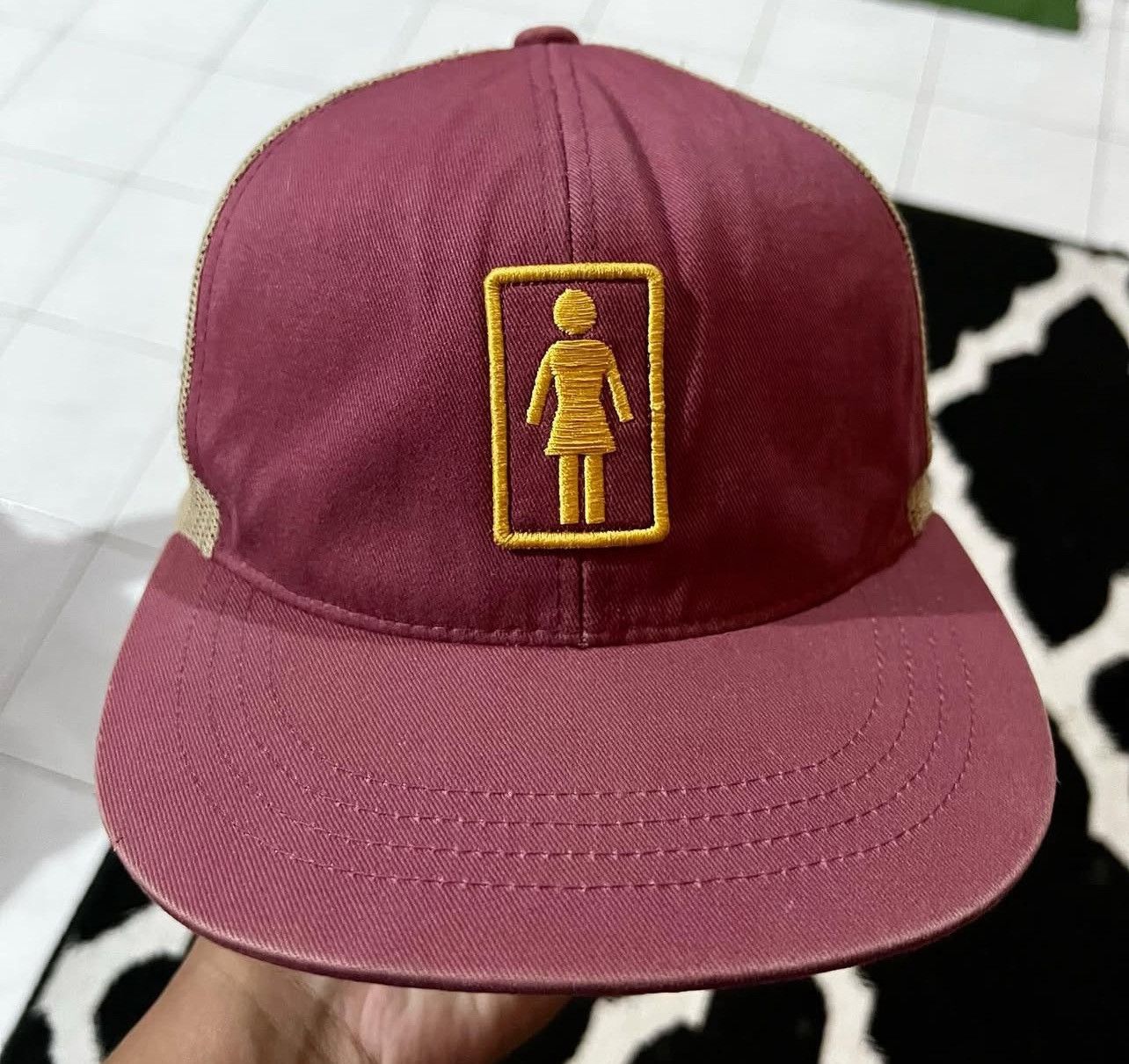 Girl Skateboards × Hook-Ups × Japanese Brand Girl Skateboard Snapback Trucker Hat Size ONE SIZE - 2 Thumbnail