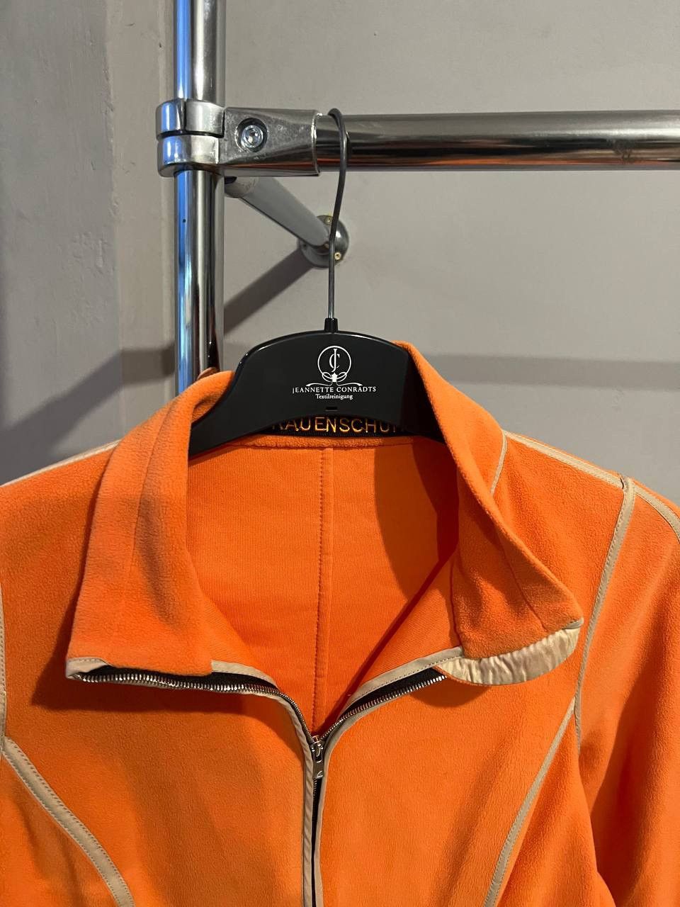 Frauenschuh FRAUENSCHUH WOMEN ORANGE FLEECE ACTIVE ZIP LONG SLEEVE SZ L Size L / US 10 / IT 46 - 5 Thumbnail