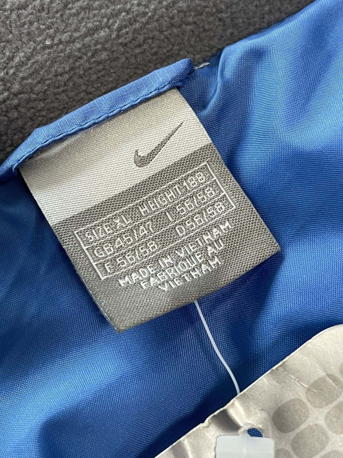 Nike Vintage Nike Small Swoosh Nylon Puffer Jacket Size US XL / EU 56 / 4 - 9 Thumbnail