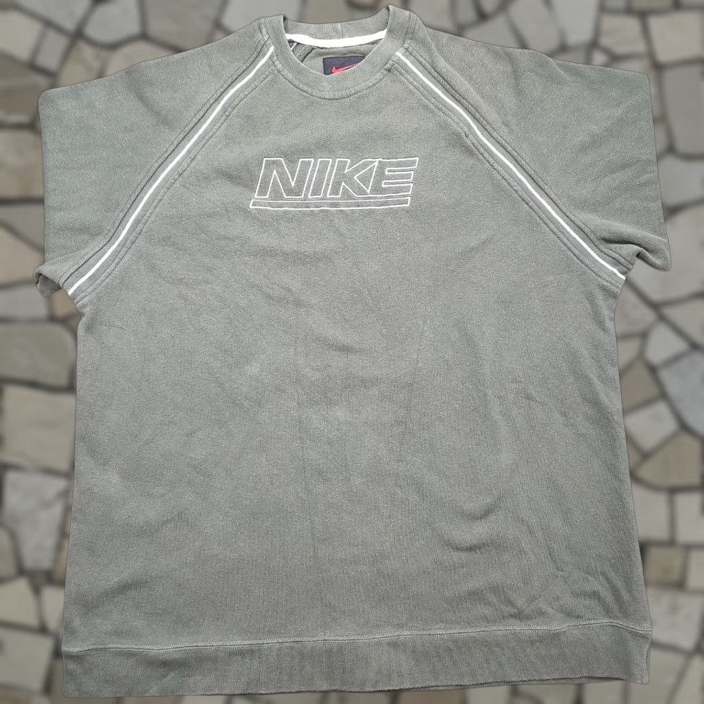 Nike VINTAGE Nike Crewneck Sweatshirt Embroidered Logo Mens Large Green 90s Sports USA Shirt Sweatshirt Pullover Size US L / EU 52-54 / 3 - 1 Thumbnail