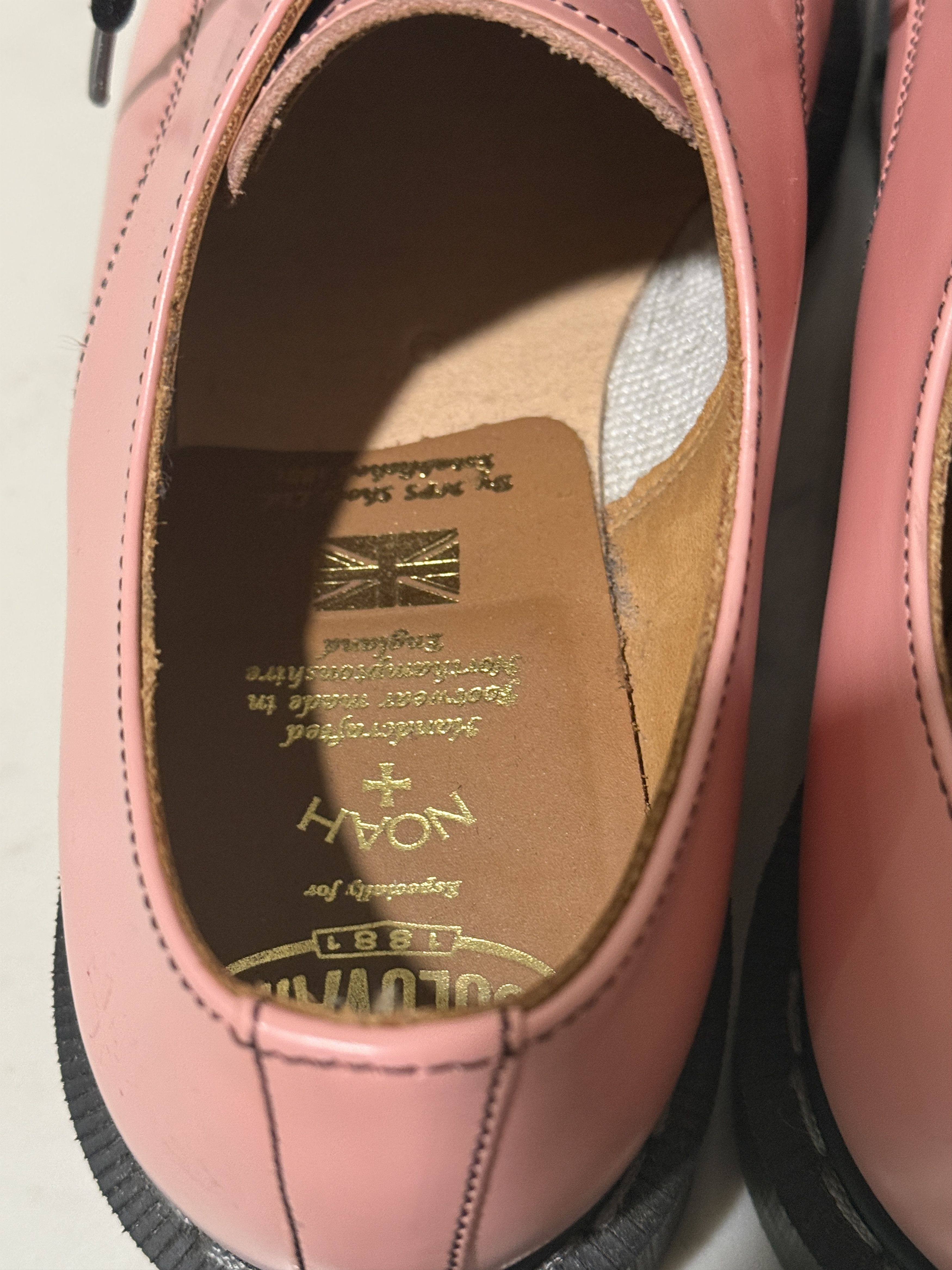 Noah × Solovair Noah x Solovair Gibson Shoe 3-Eye Blush Pink Oxfords Size US 6 / IT 36 - 7 Thumbnail